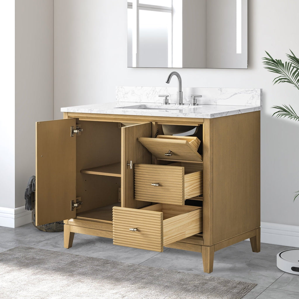 Linear Natural Oak / Brushed Nickel