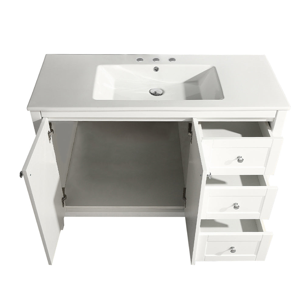 White / White / 3-Hole