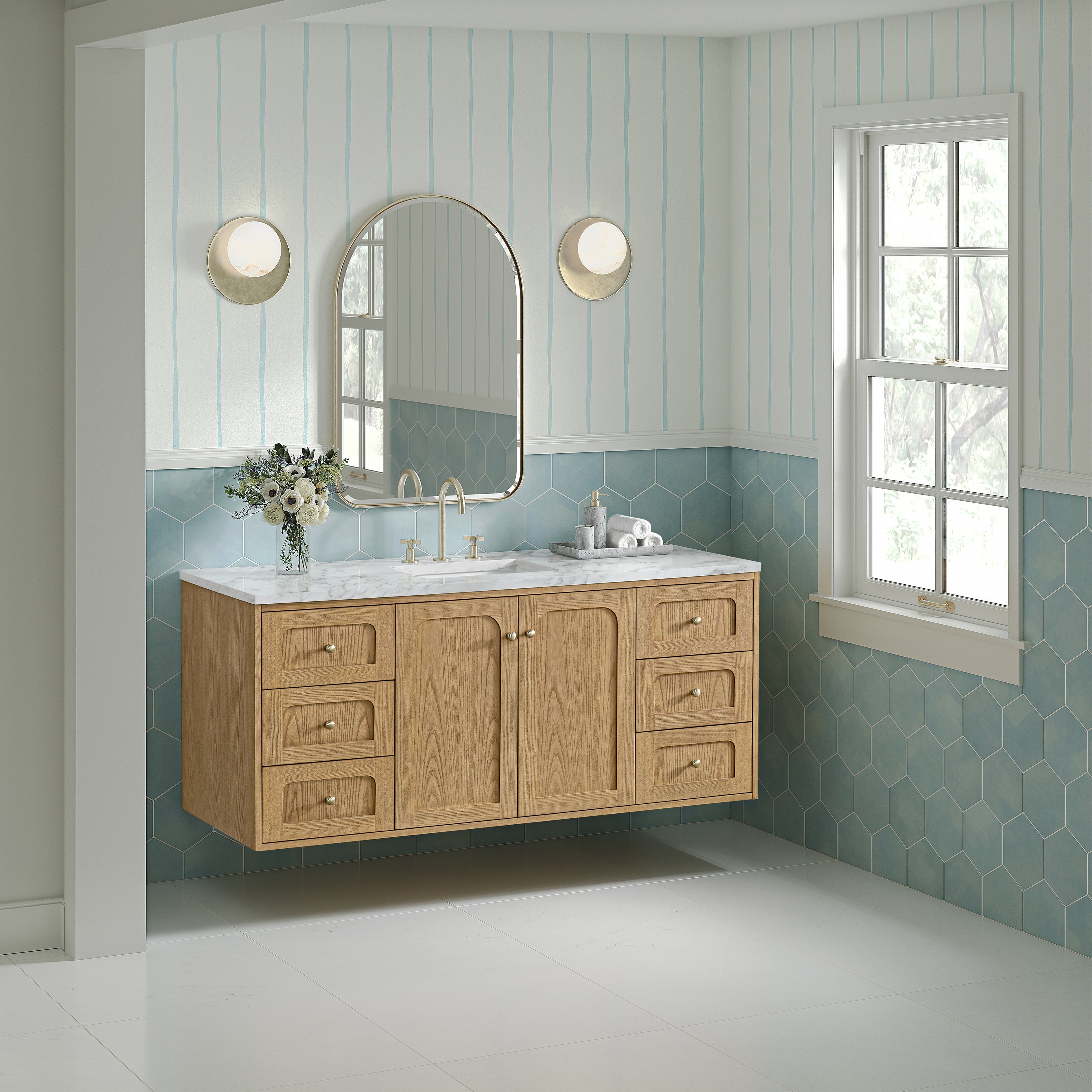 Light Natural Oak / Carrara White - 3 Faucet Holes