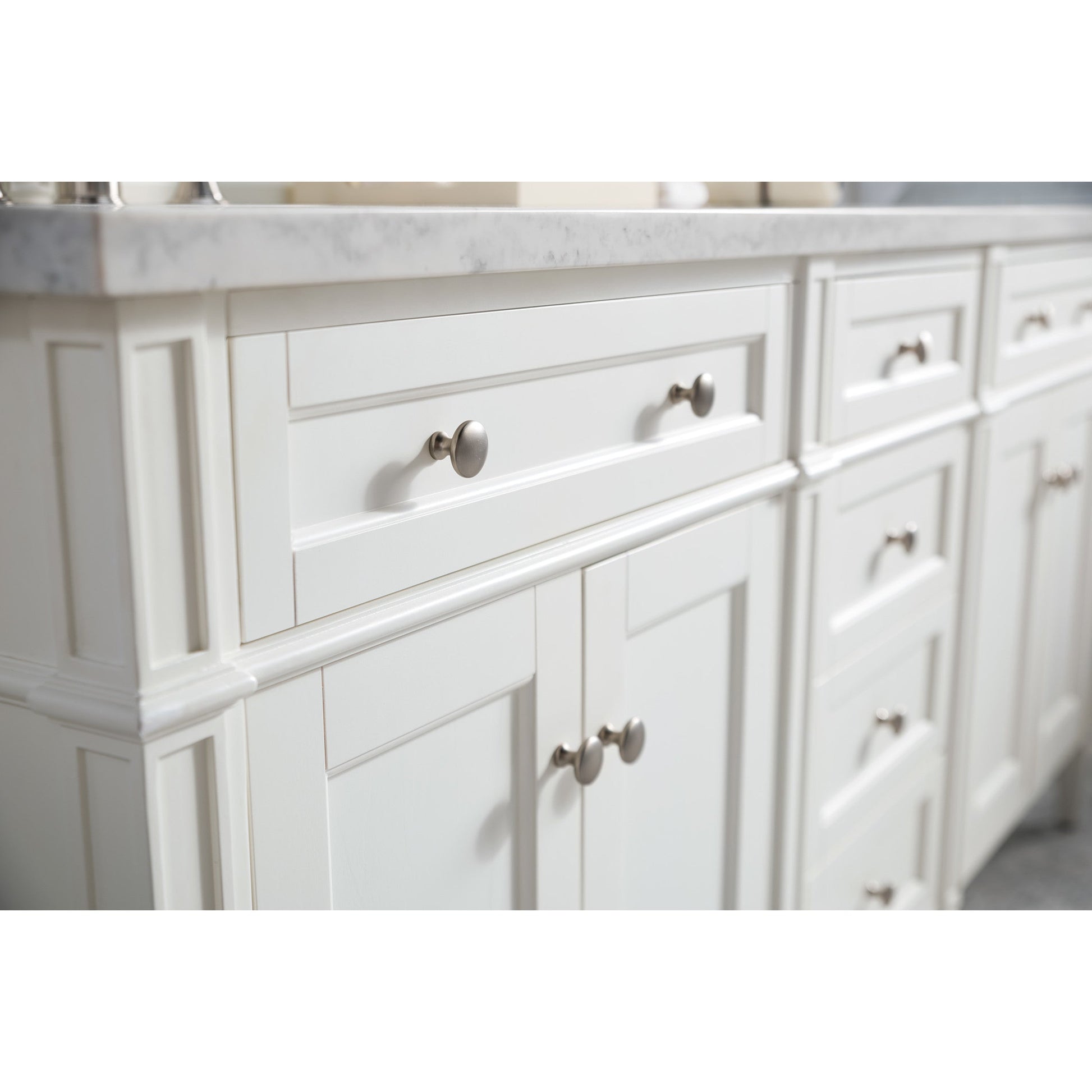 Bright White / Carrara White - 3 Faucet Holes