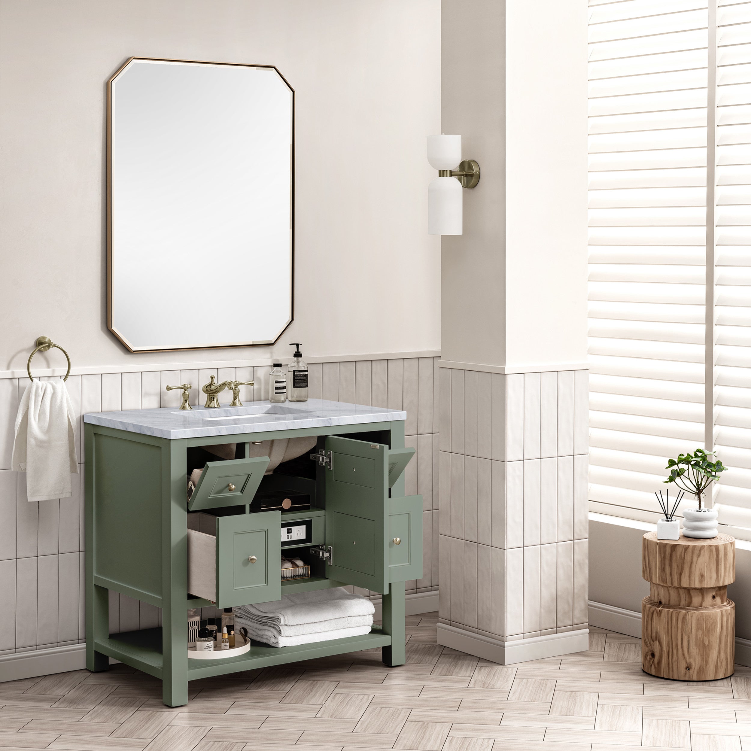 Smokey Celadon / Carrara White - 3 Faucet Holes