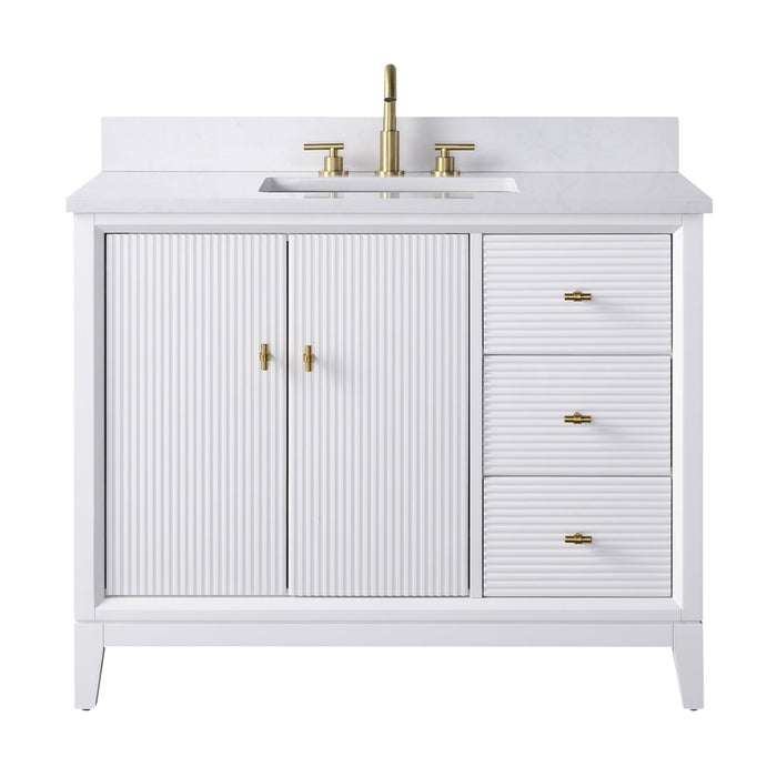 Linear White / Golden Brushed