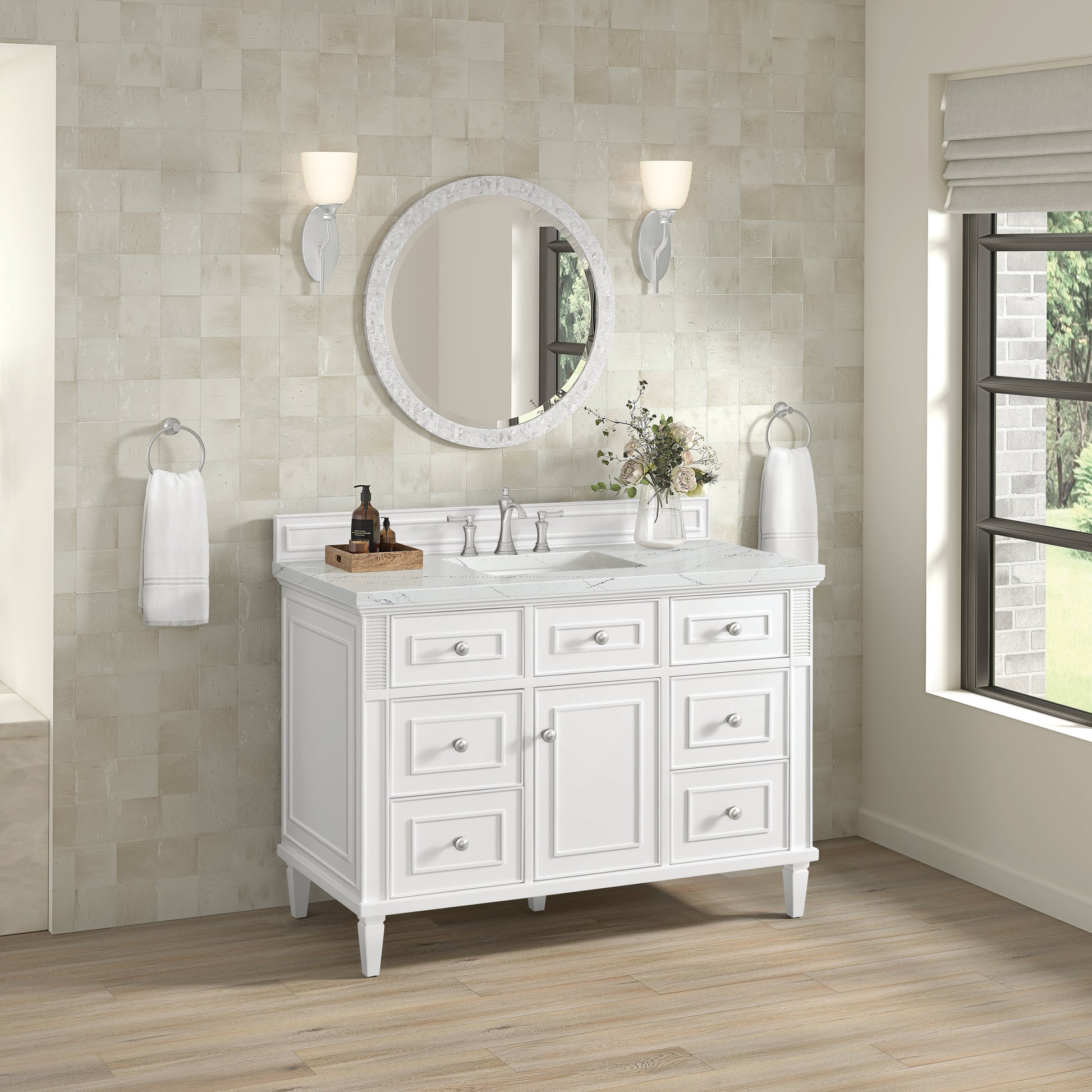 Bright White / Ethereal Noctis - 3 Faucet Holes