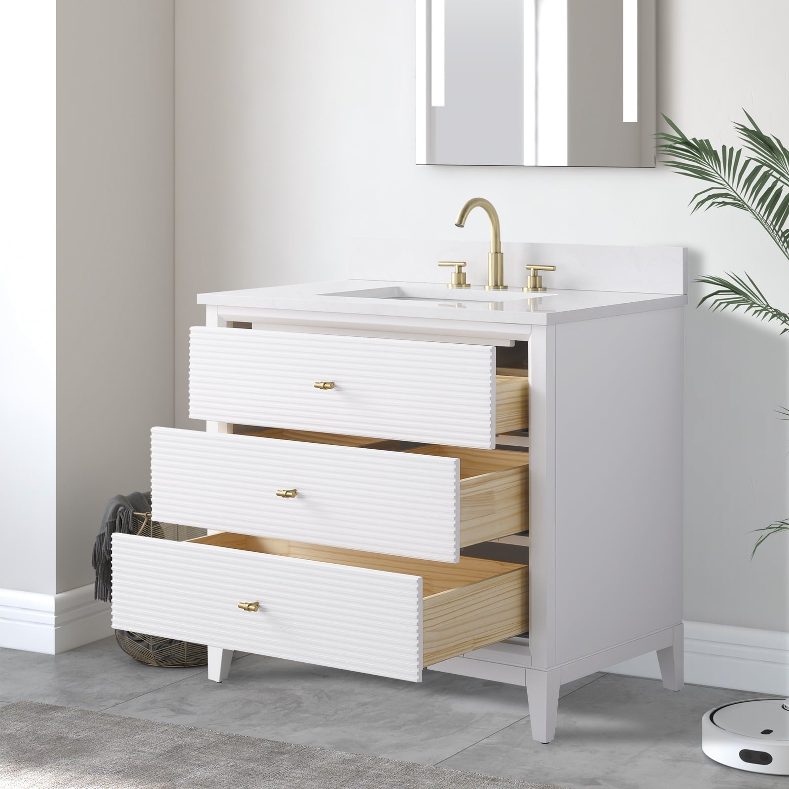 Linear White / Golden Brushed