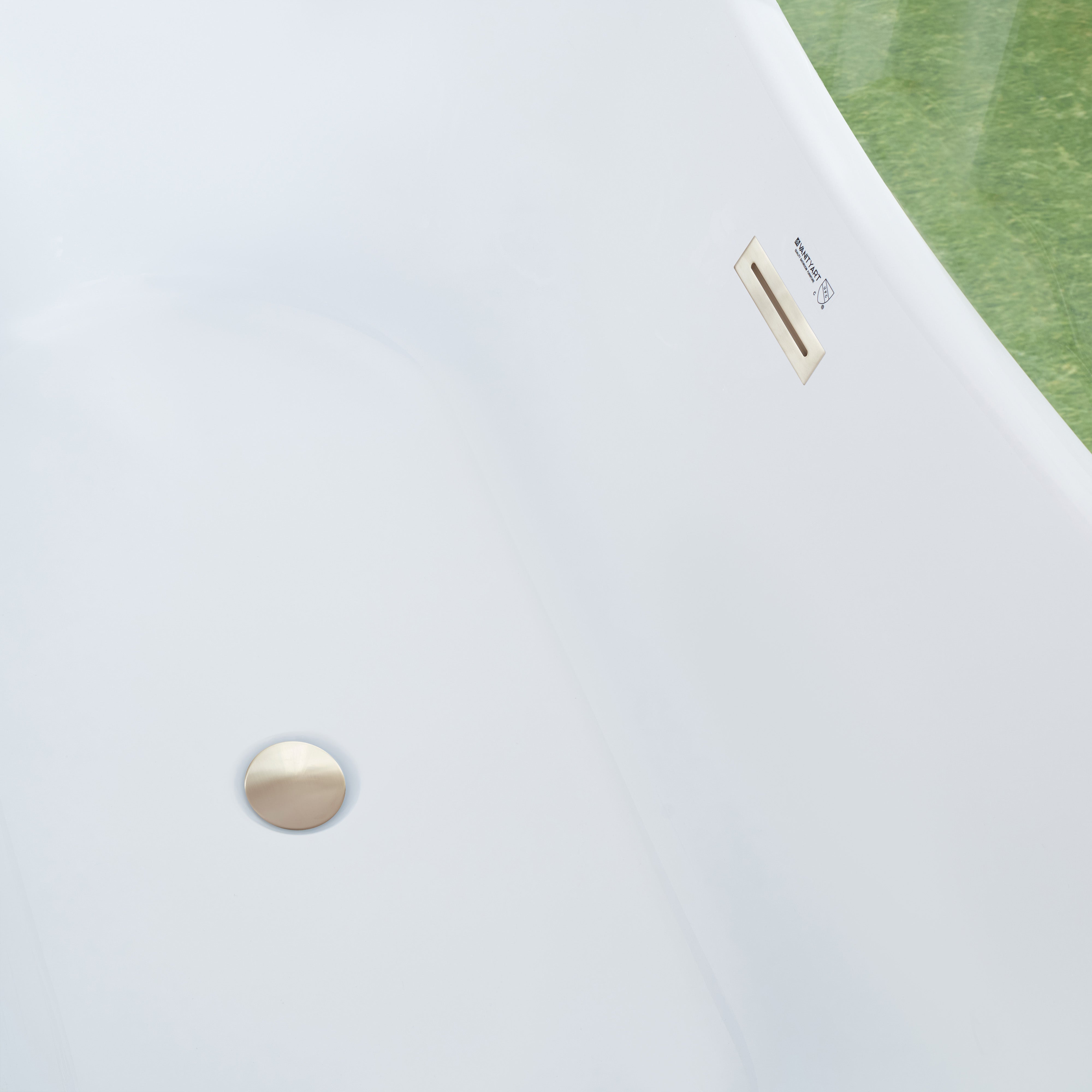 White / Brushed Nickel
