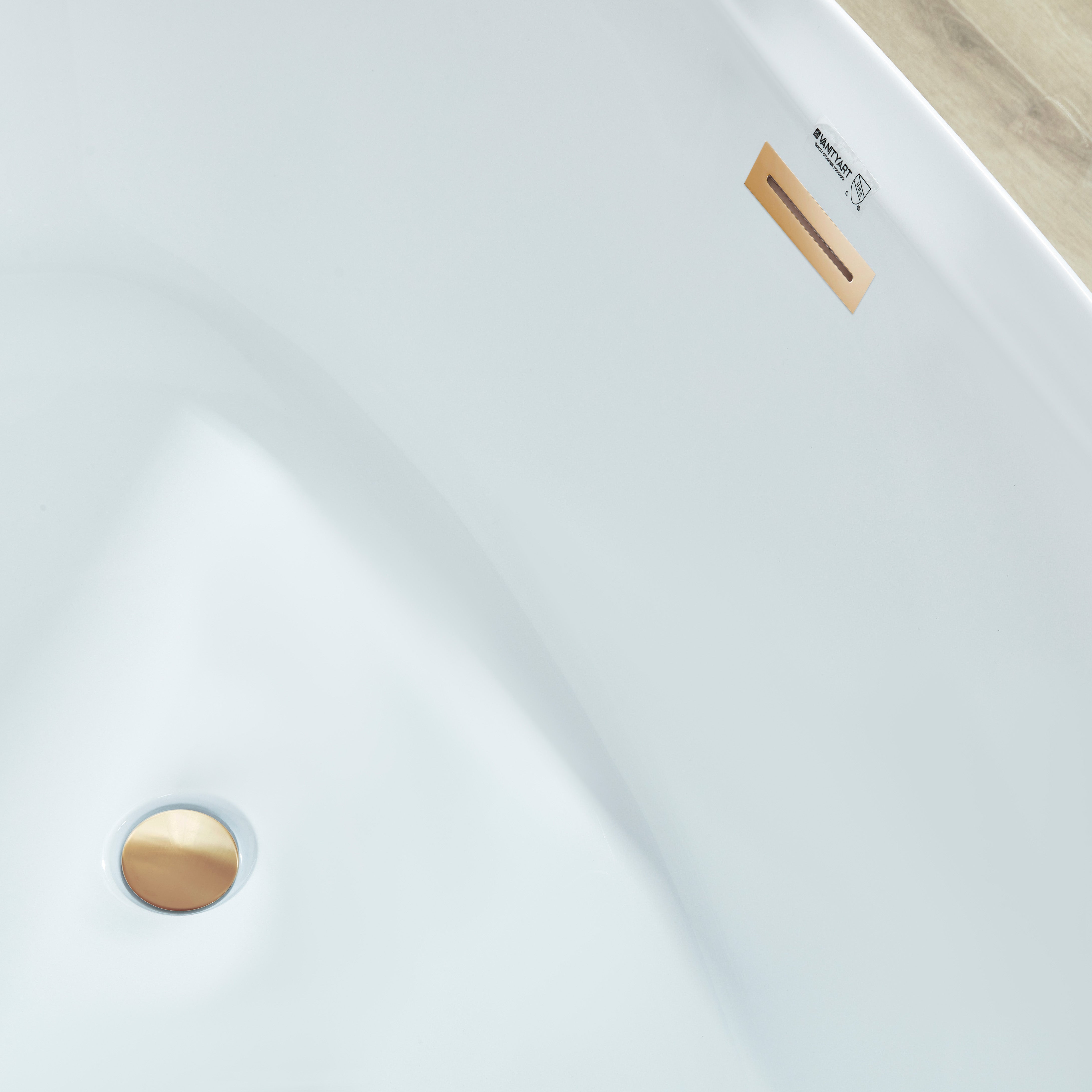 White / Titanium Gold