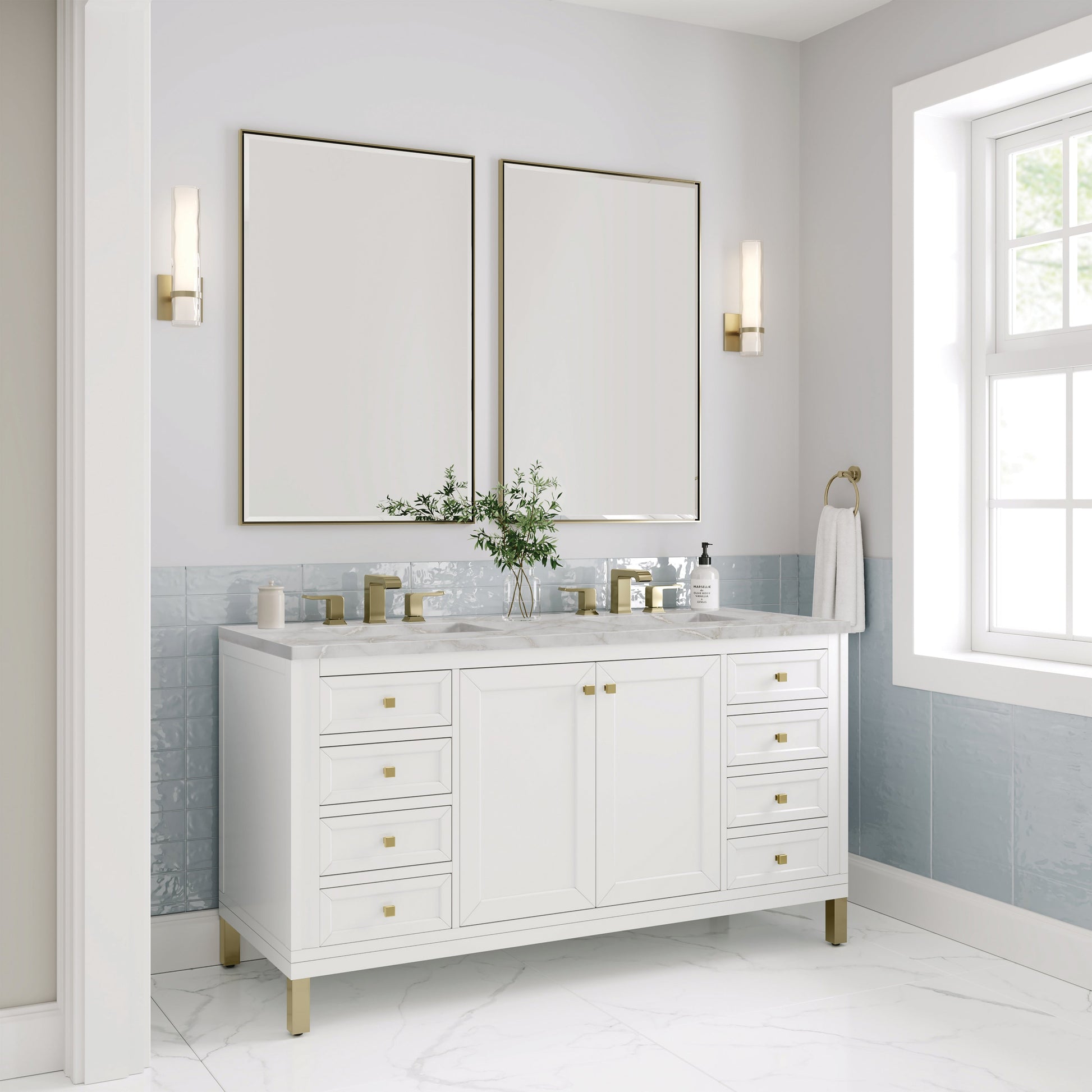 Glossy White / Victorian Silver - 3 Faucet Holes