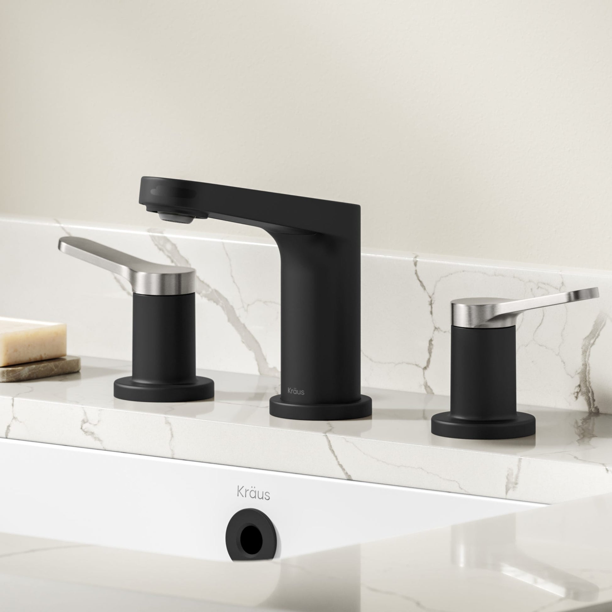 Spot Free Brushed Nickel / Matte Black