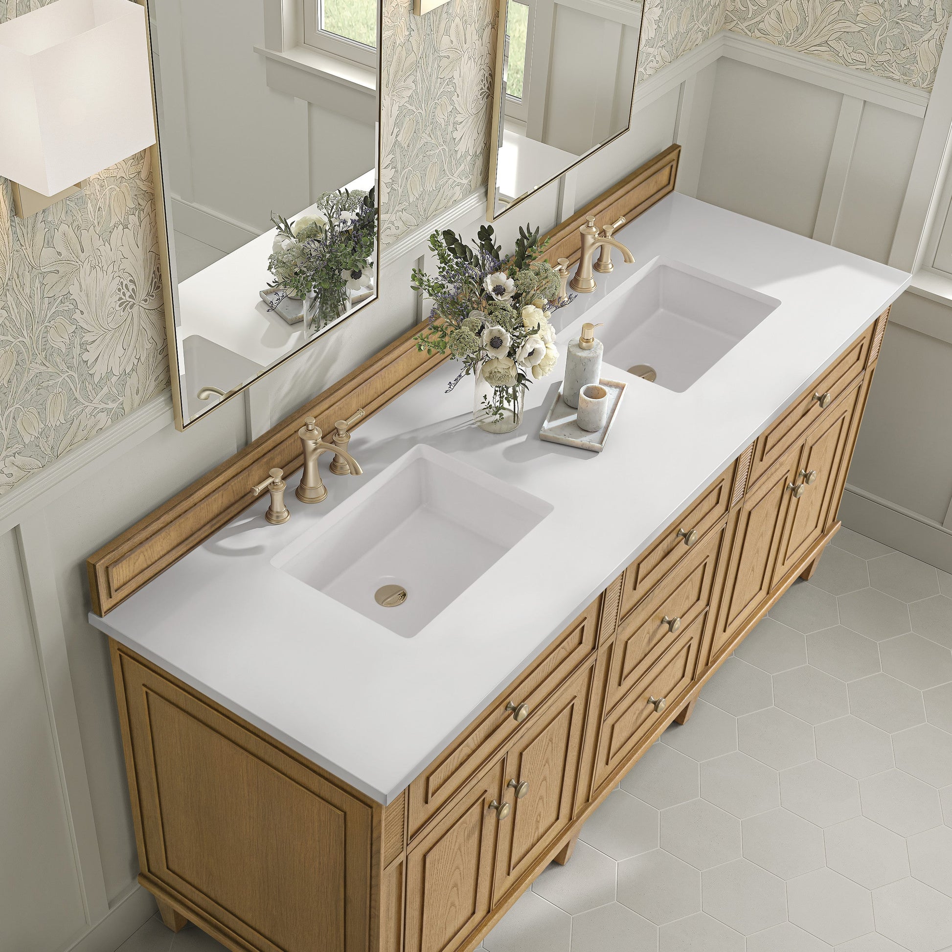 Light Natural Oak / White Zeus - 3 Faucet Holes