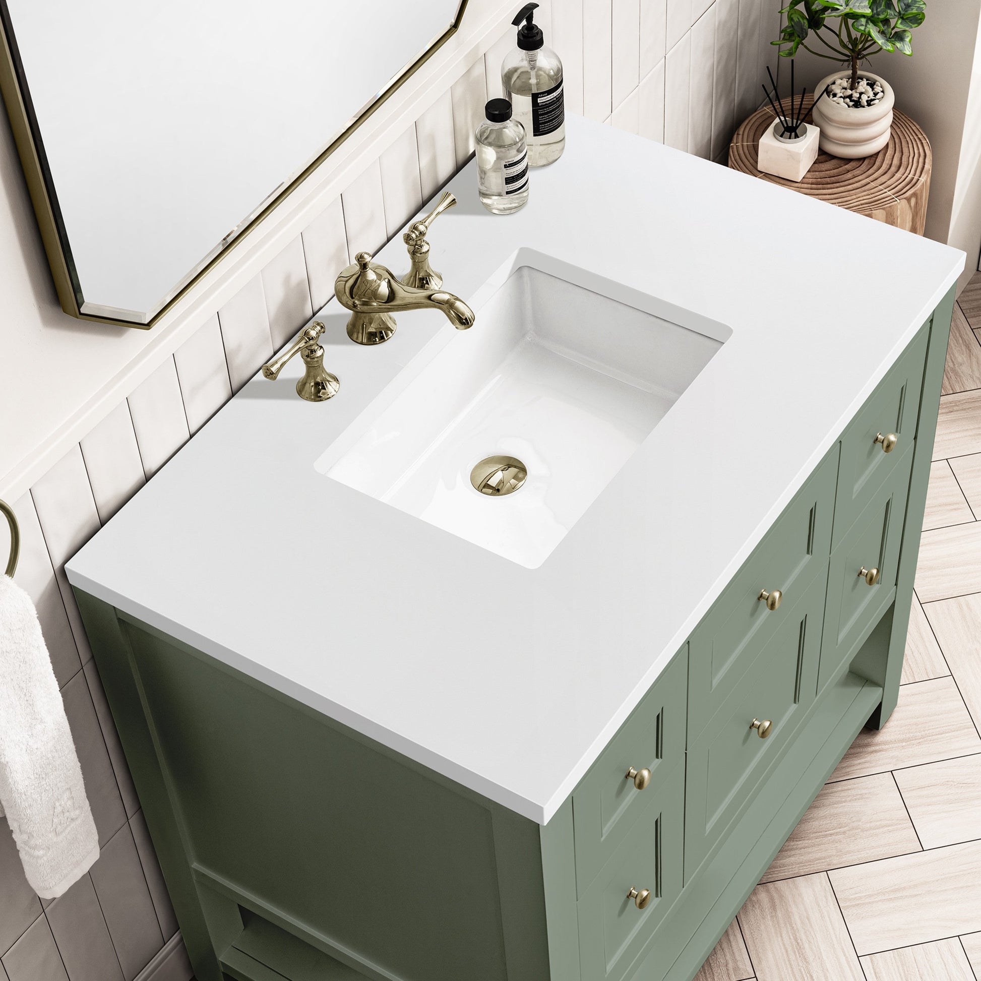 Smokey Celadon / White Zeus - 3 Faucet Holes
