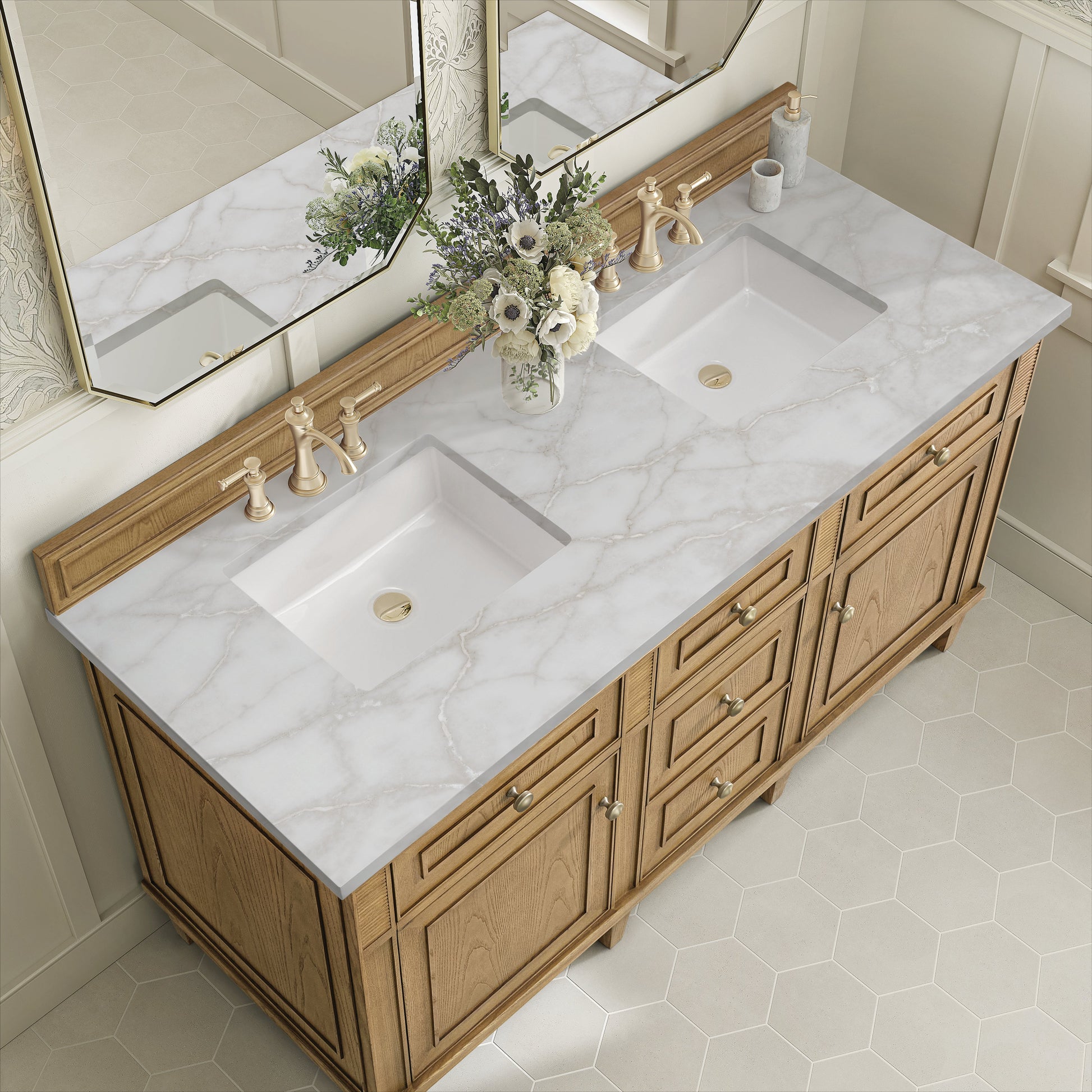 Light Natural Oak / Victorian Silver - 3 Faucet Holes