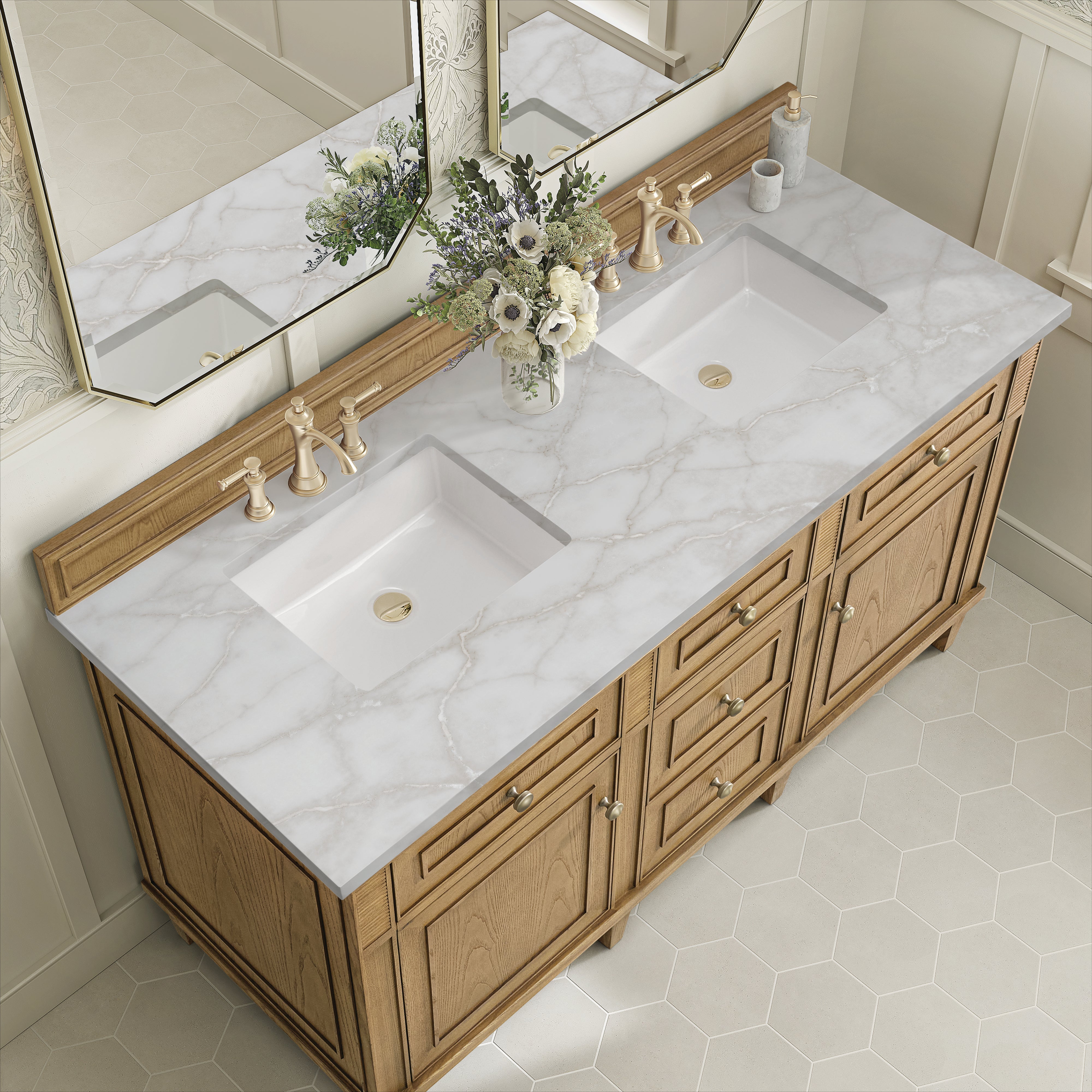 Light Natural Oak / Victorian Silver - 3 Faucet Holes