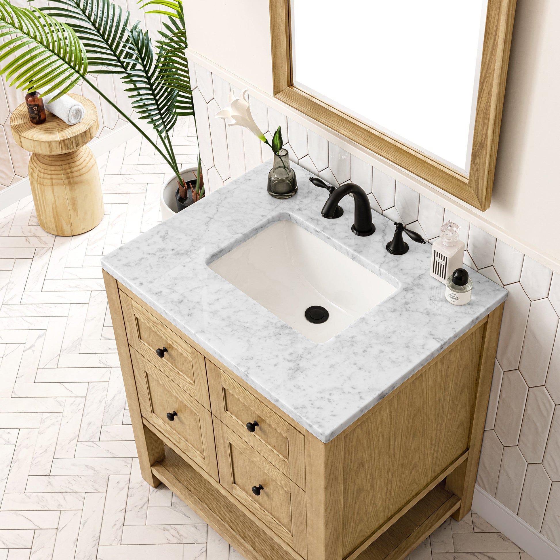 Light Natural Oak / Carrara White - 3 Faucet Holes