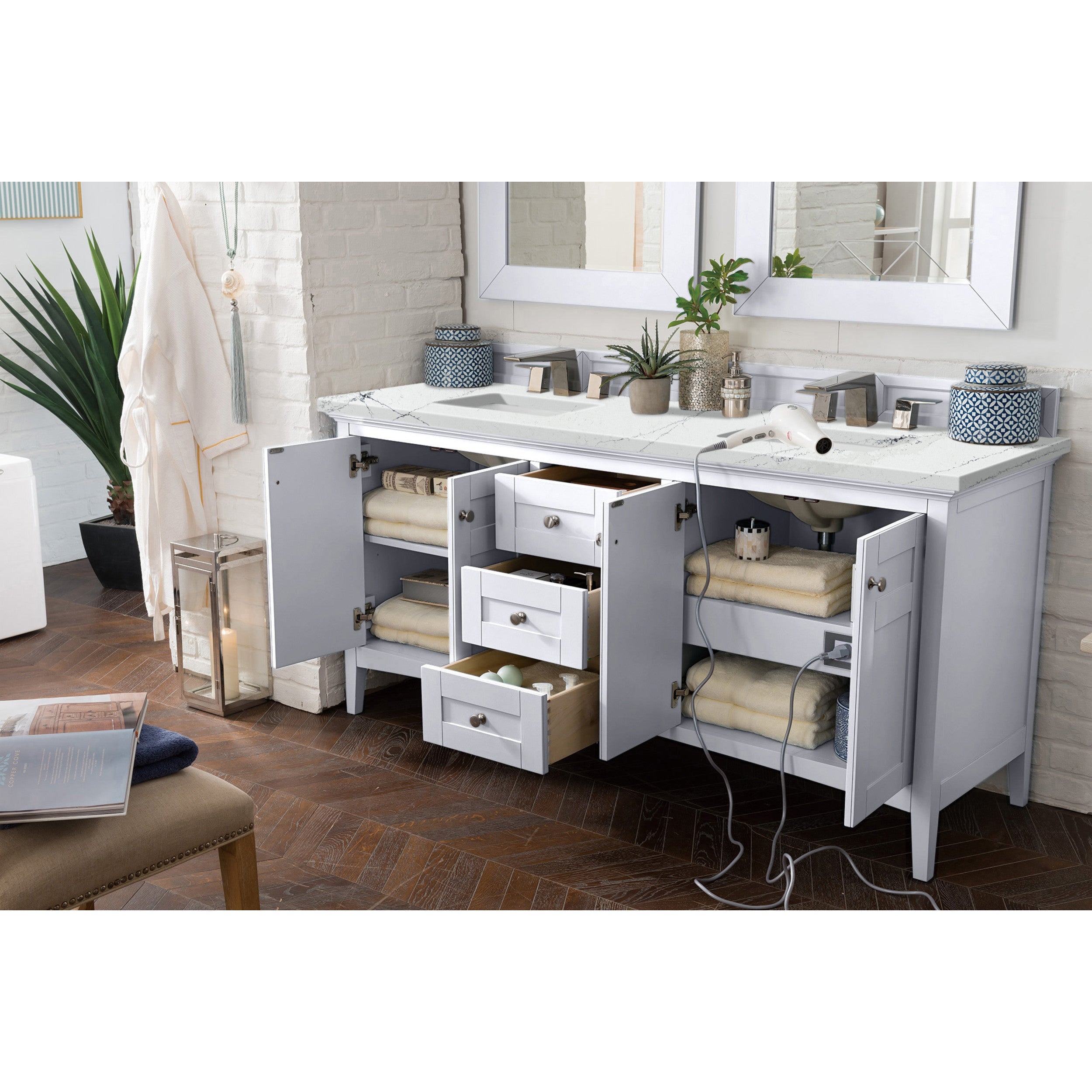 Bright White / Ethereal Noctis - 3 Faucet Holes