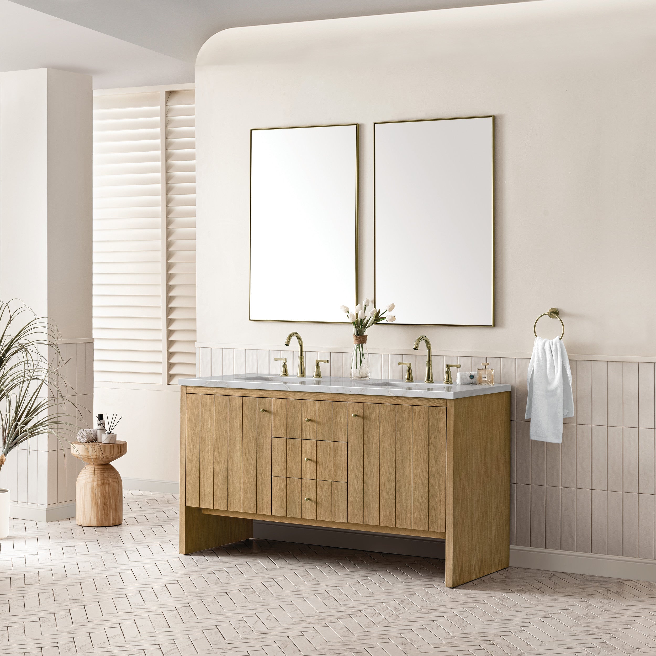 Light Natural Oak / Victorian Silver - 3 Faucet Holes