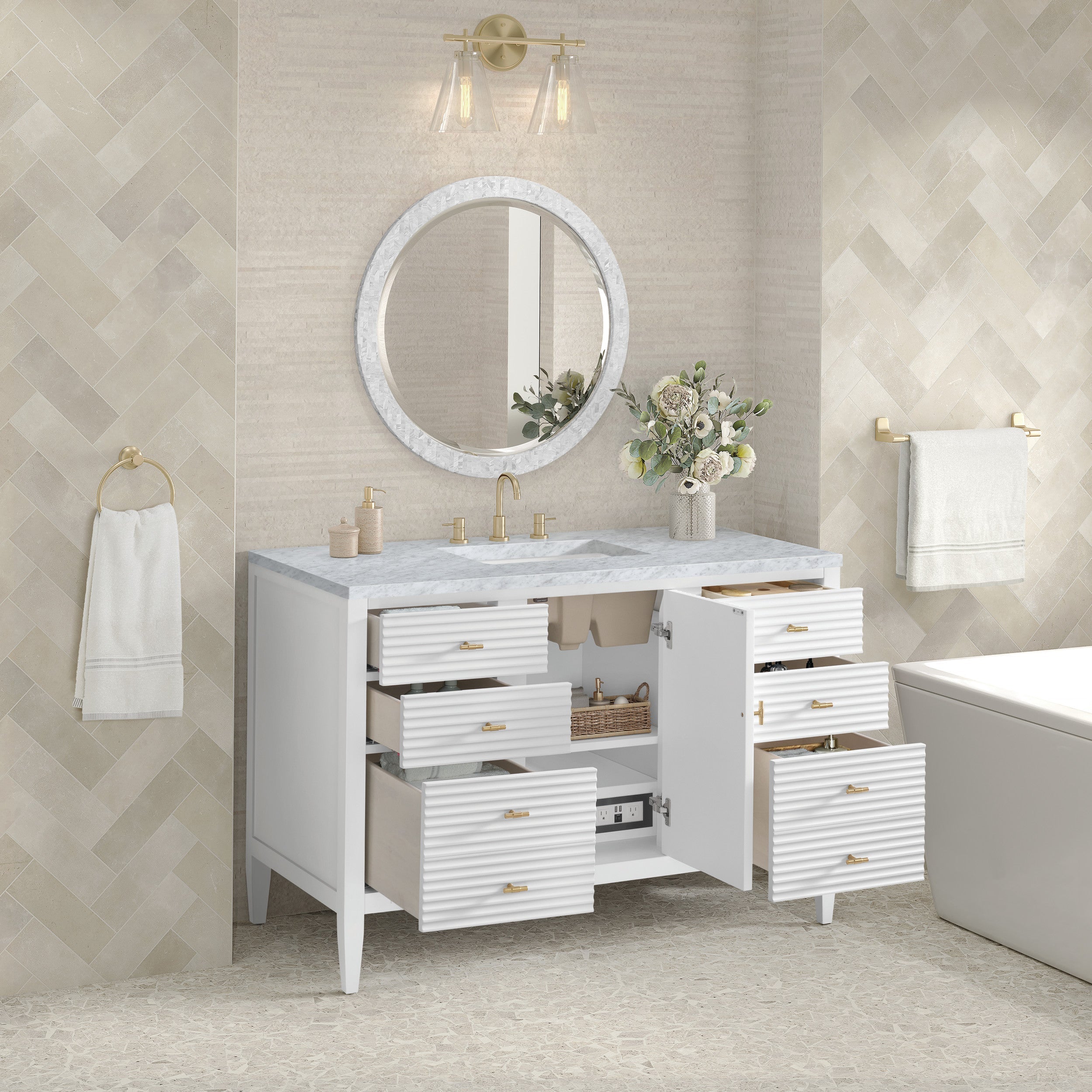 Bright White / Carrara White - 3 Faucet Holes