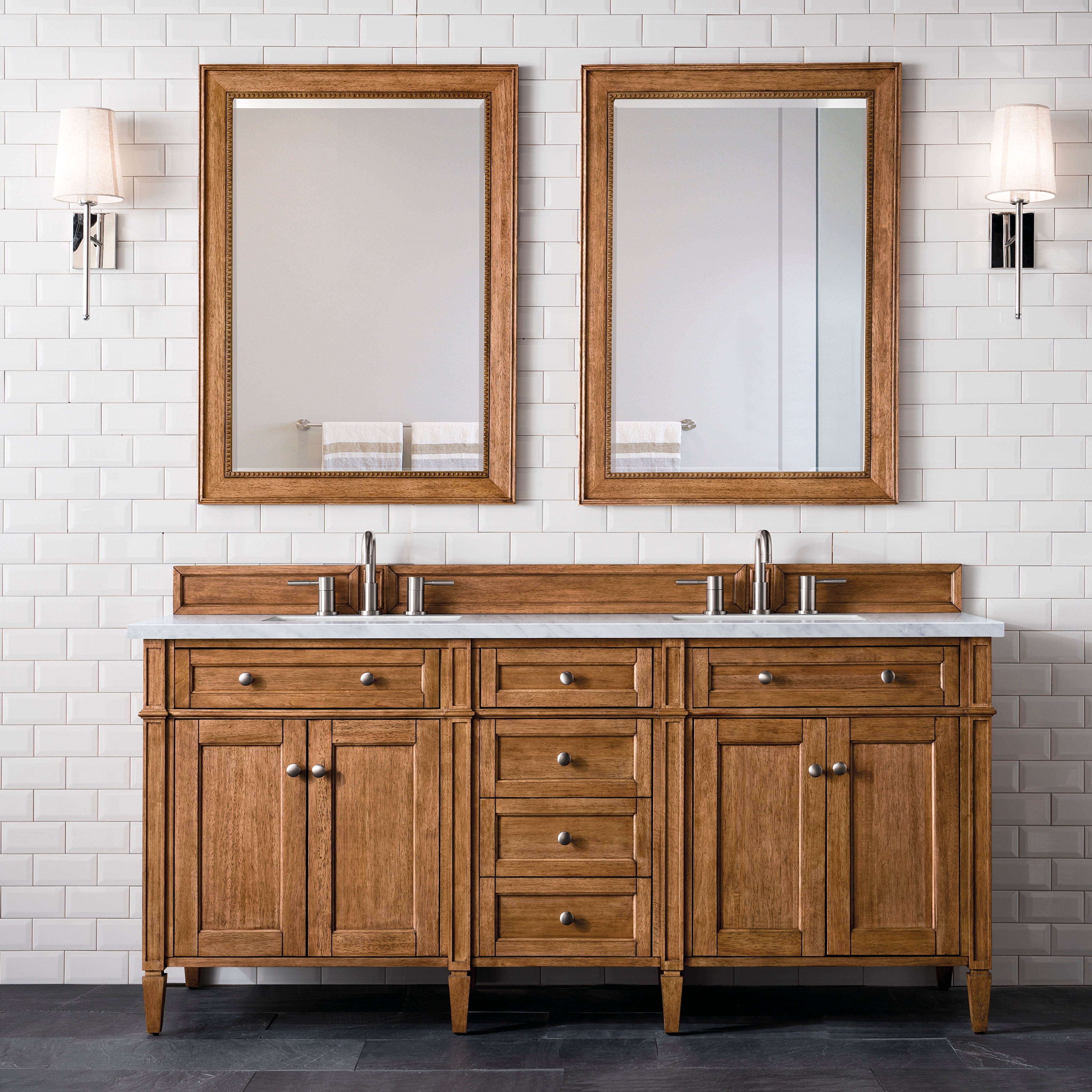 Saddle Brown / Eternal Jasmine Pearl - 3 Faucet Holes
