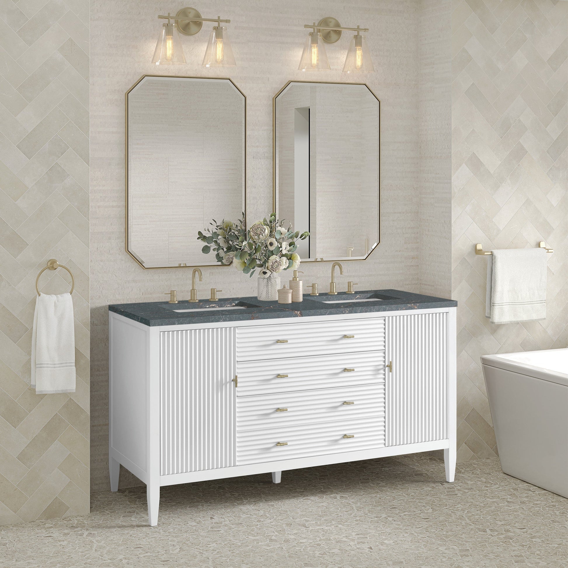Bright White / Parisien Bleu - 3 Faucet Holes