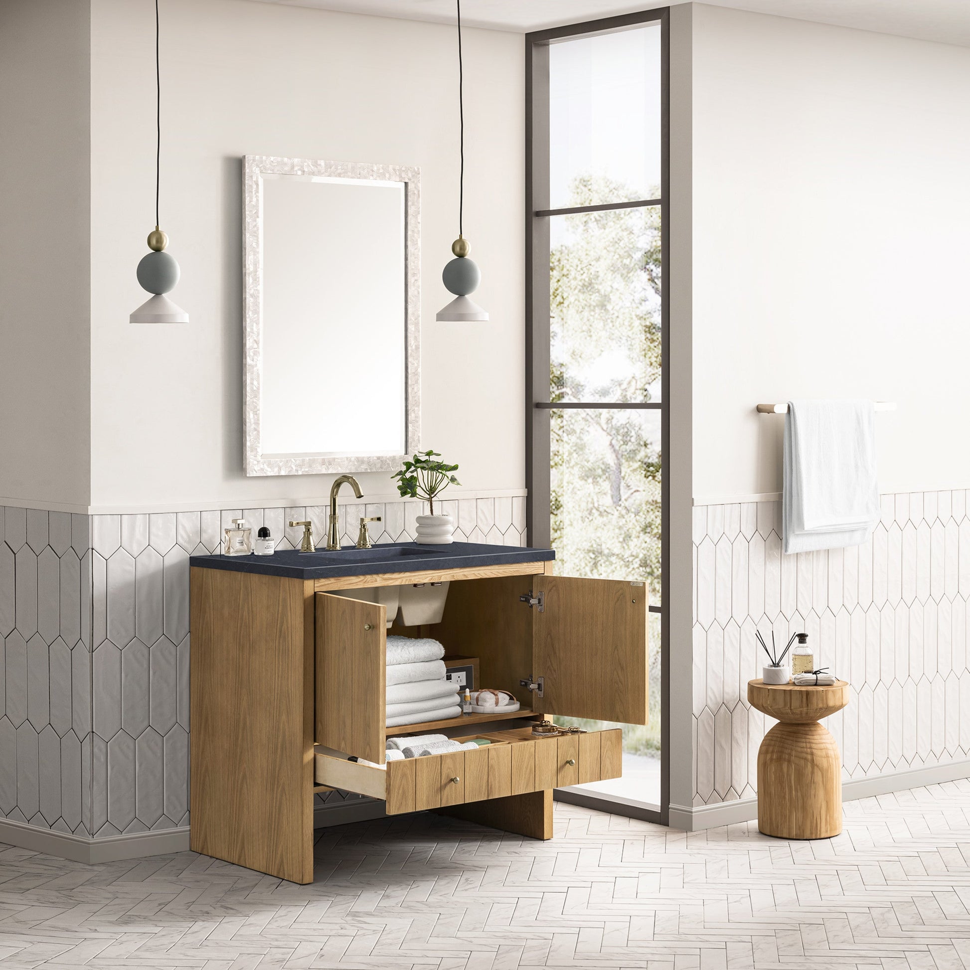 Light Natural Oak / Charcoal Soapstone - 3 Faucet Holes