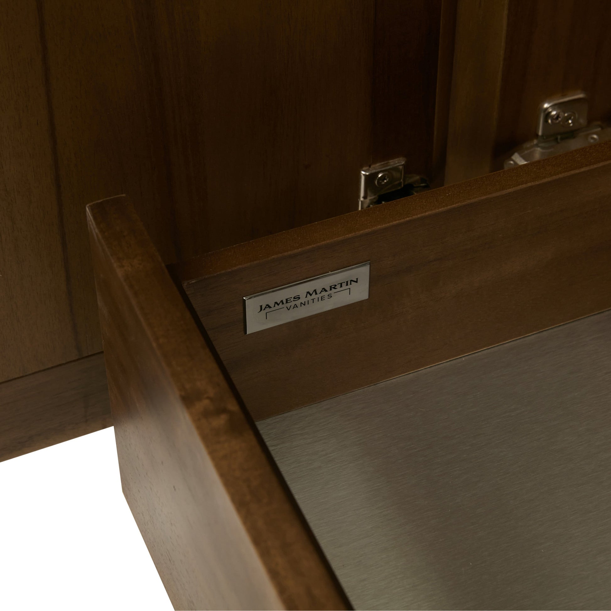 Chestnut / No Countertop