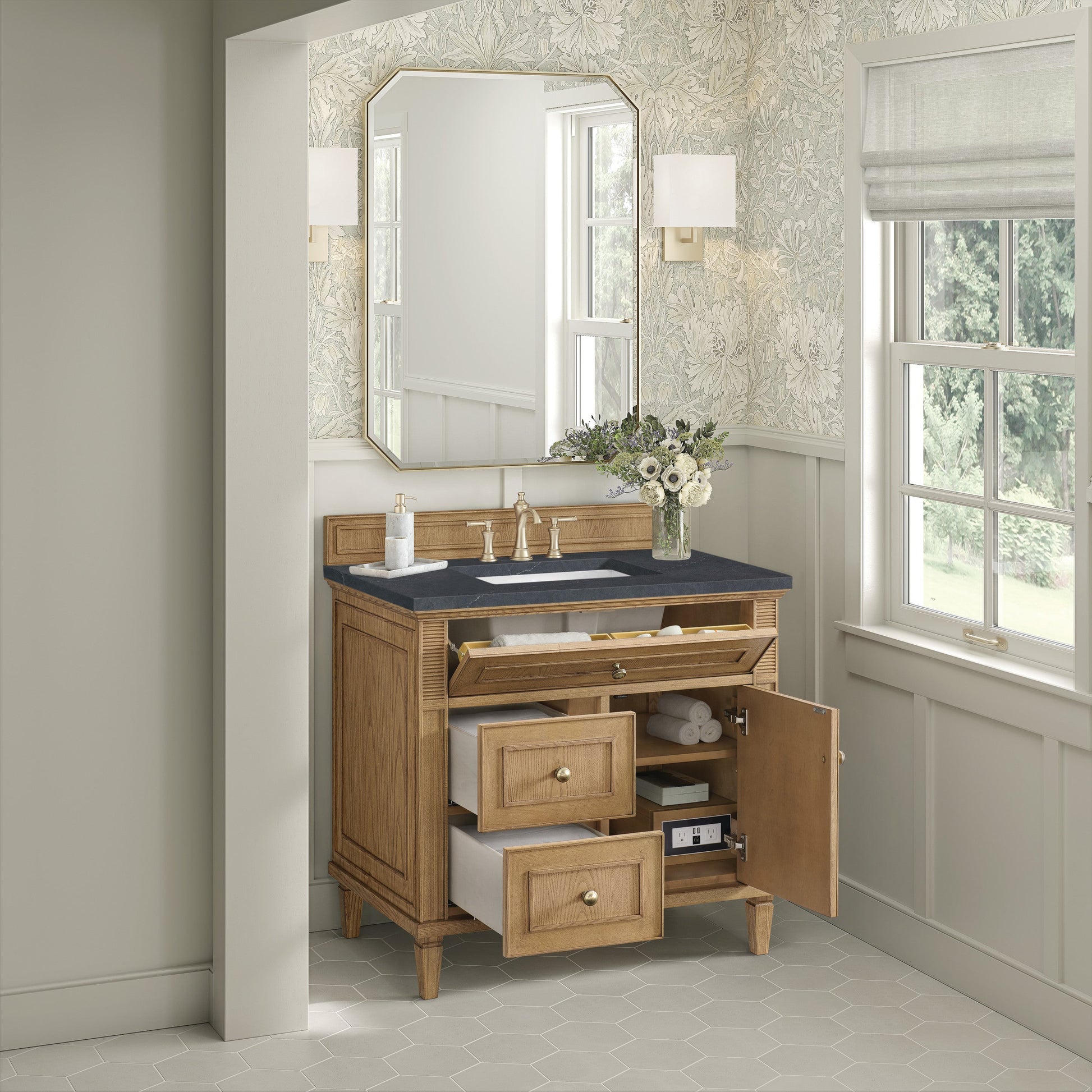 Light Natural Oak / Charcoal Soapstone - 3 Faucet Holes