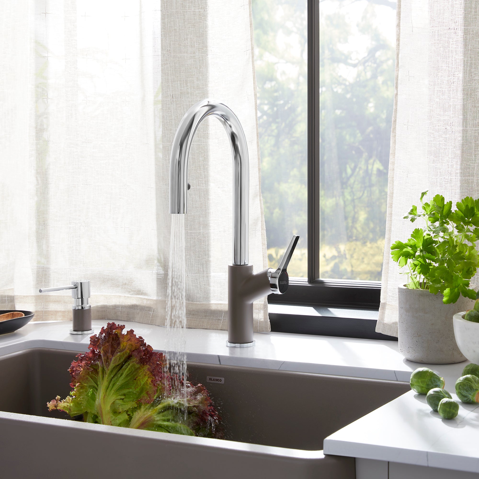 Chrome / Volcano Gray