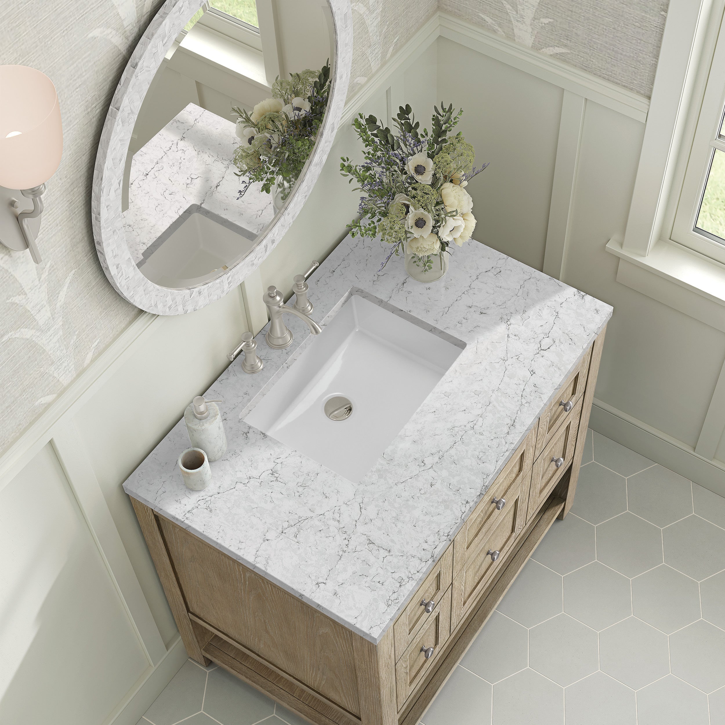 Whitewashed Oak / Eternal Jasmine Pearl - 3 Faucet Holes