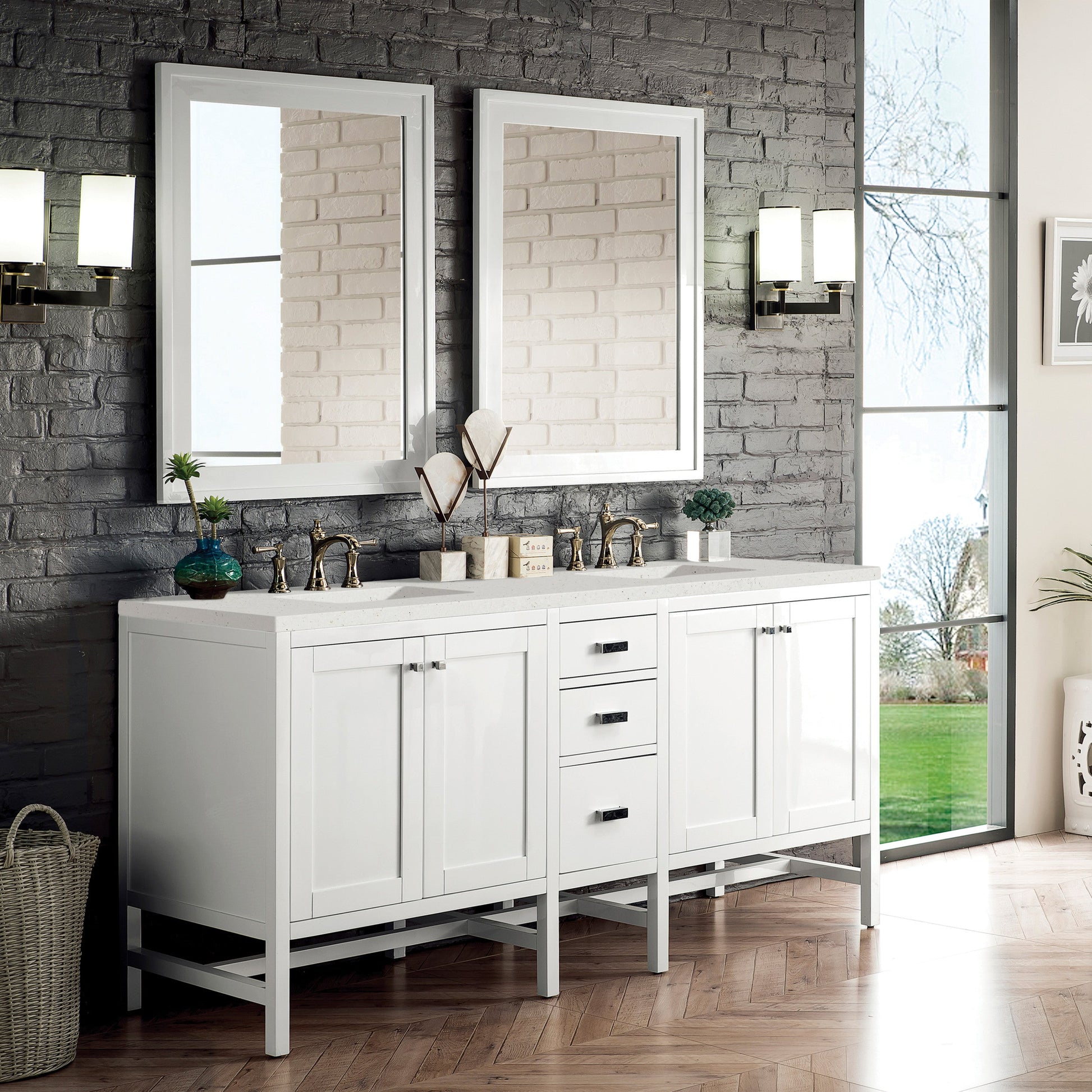 Glossy White / Lime Delight - 3 Faucet Holes