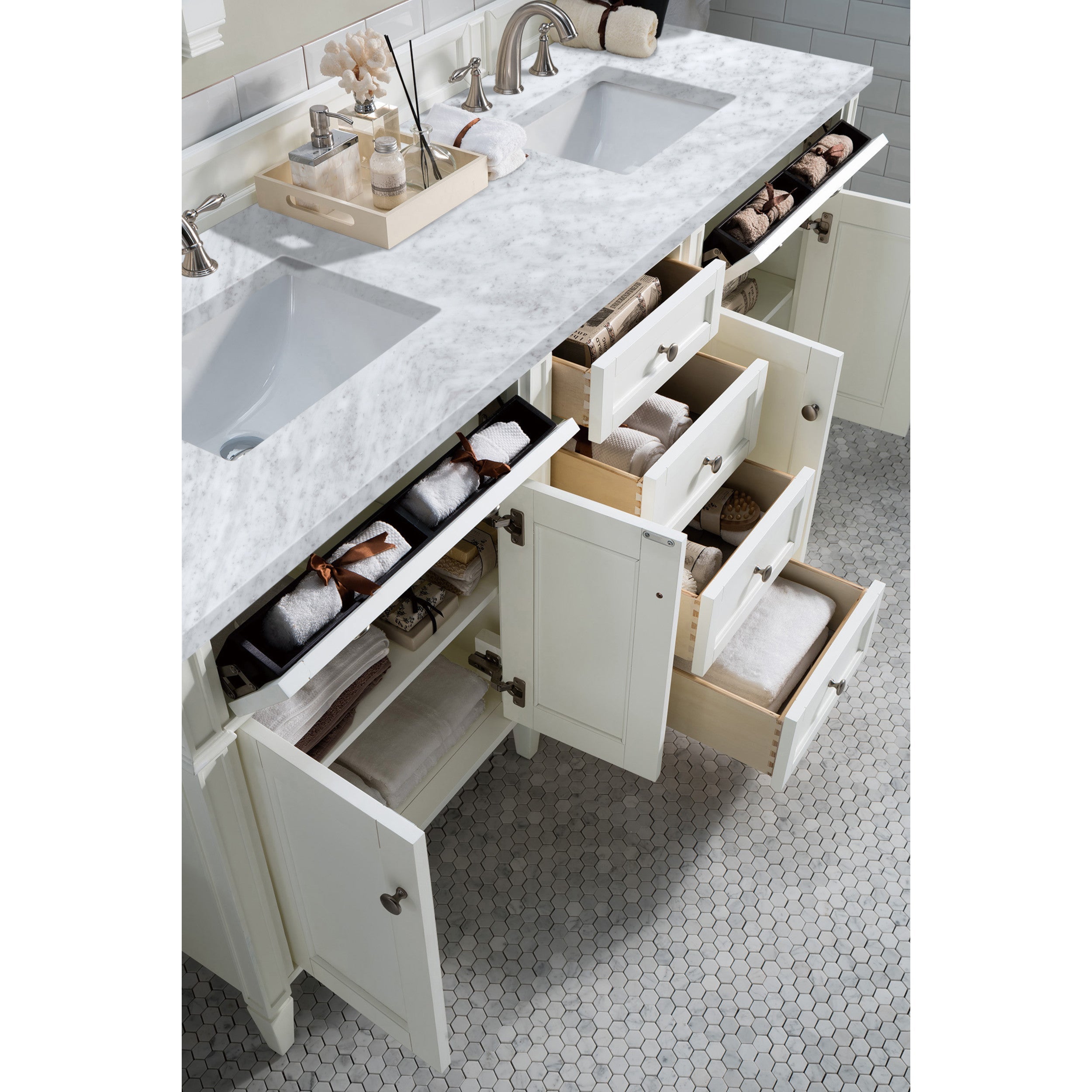 Bright White / Carrara White - 3 Faucet Holes