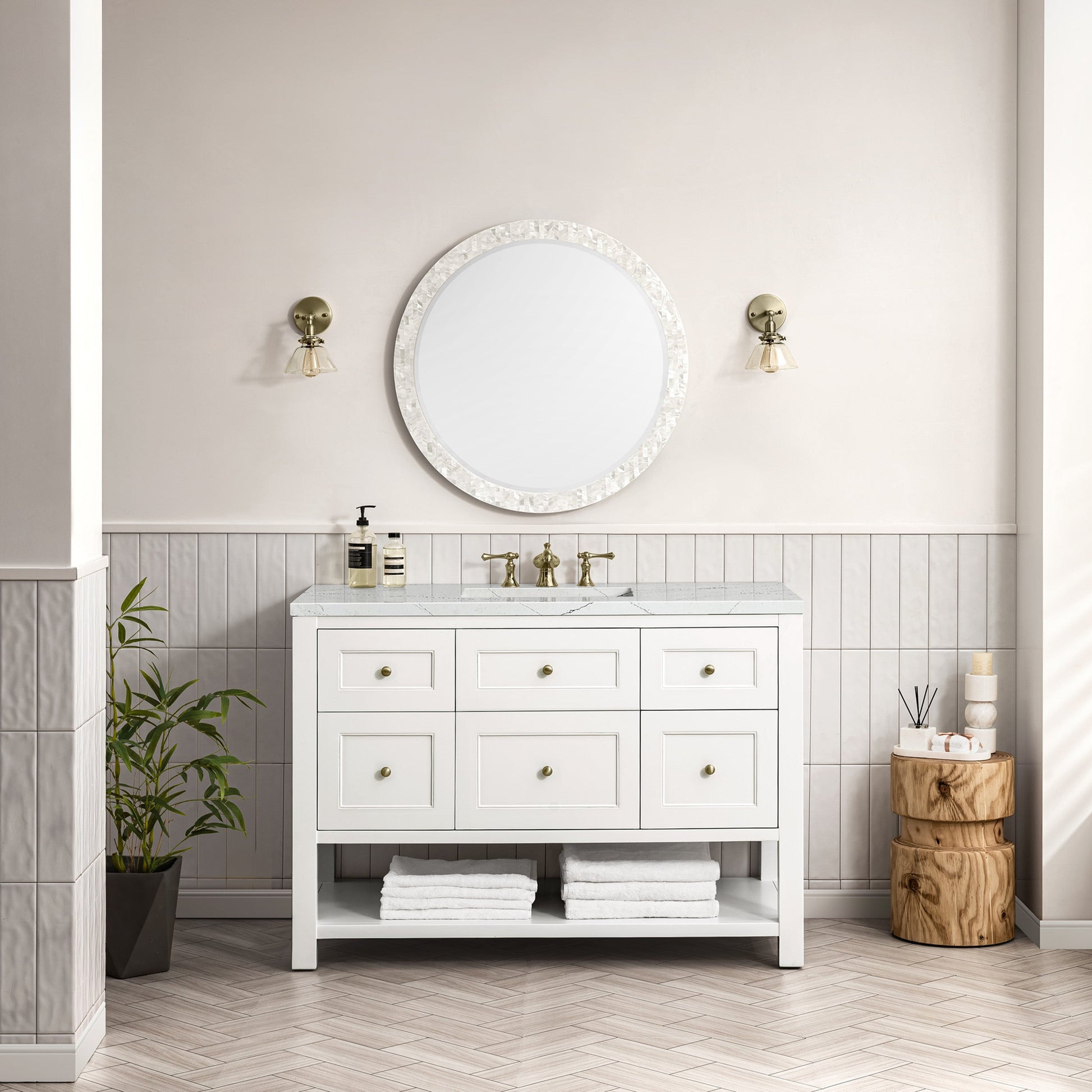 Bright White / Ethereal Noctis - 3 Faucet Holes