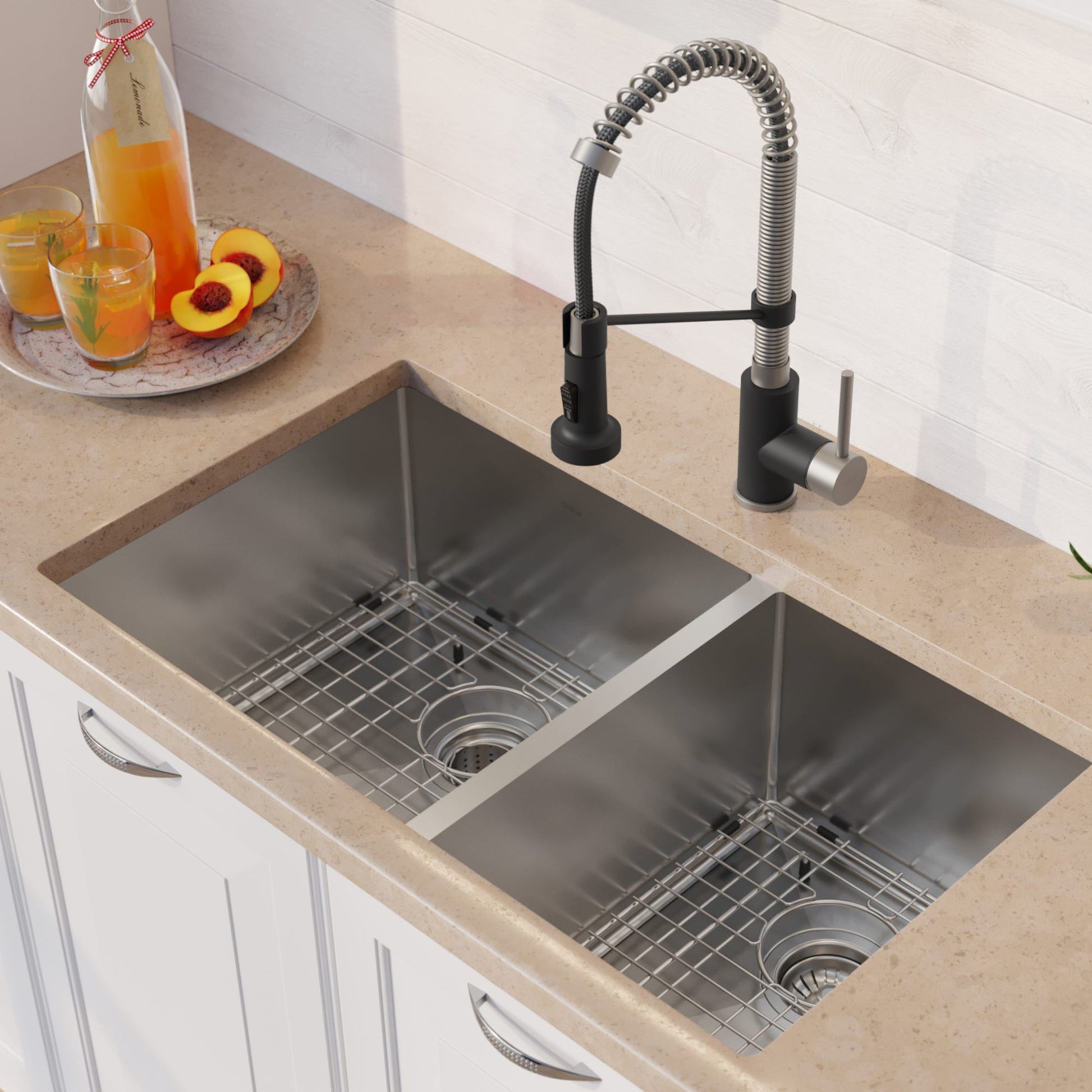 Stainless Steel / Matte Black / Stainless Steel
