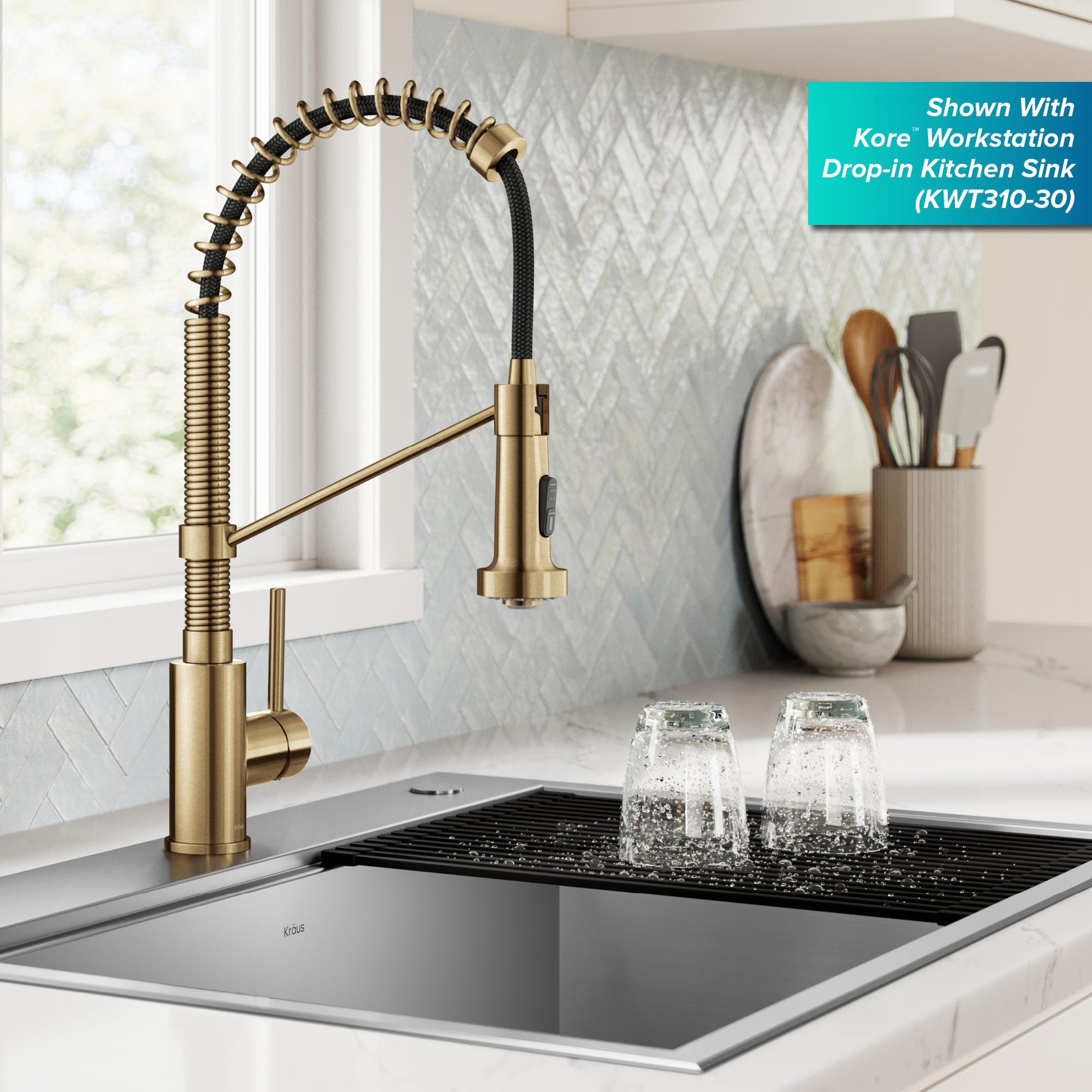 Brushed Brass / Pull Down