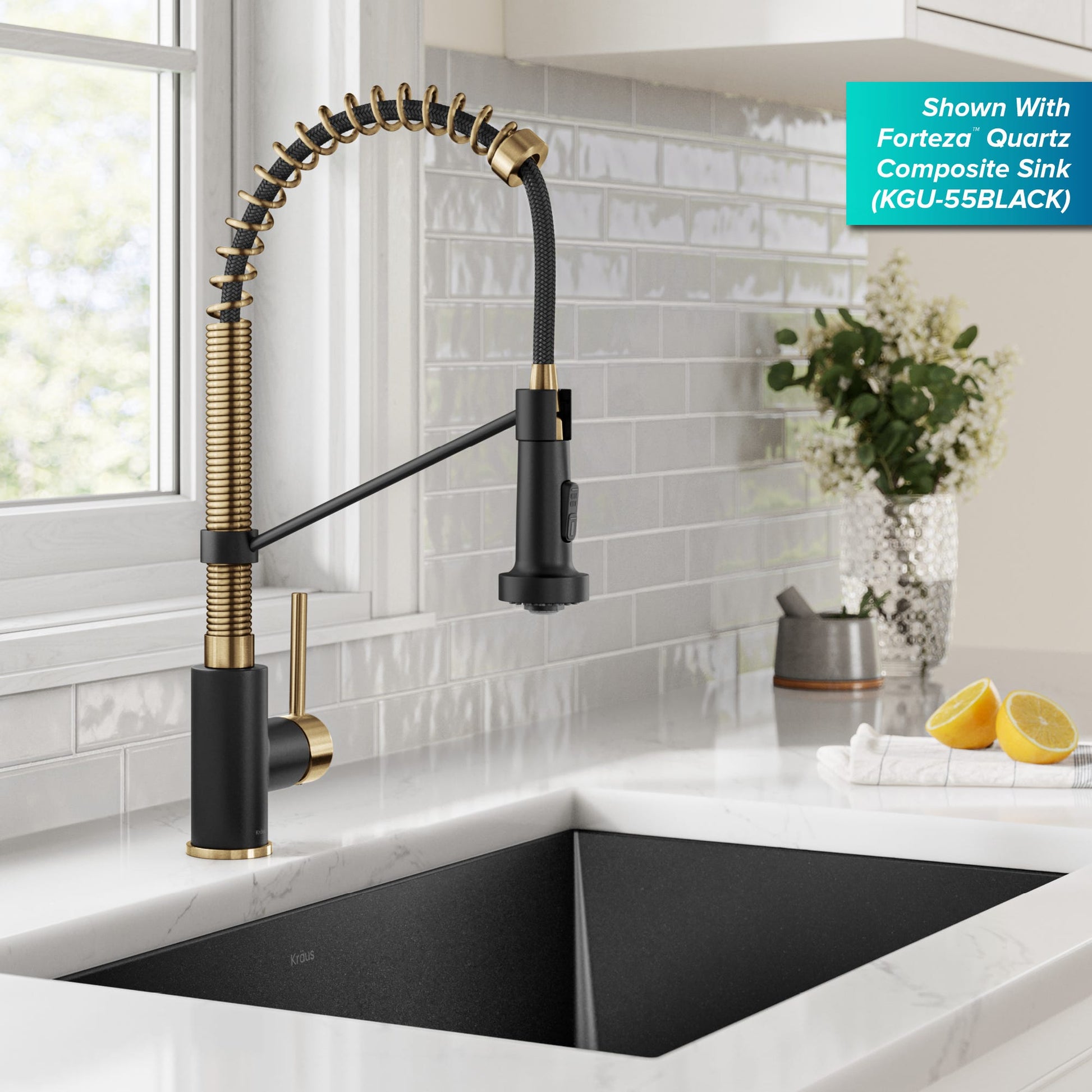 Brushed Brass / Matte Black / Pull Down