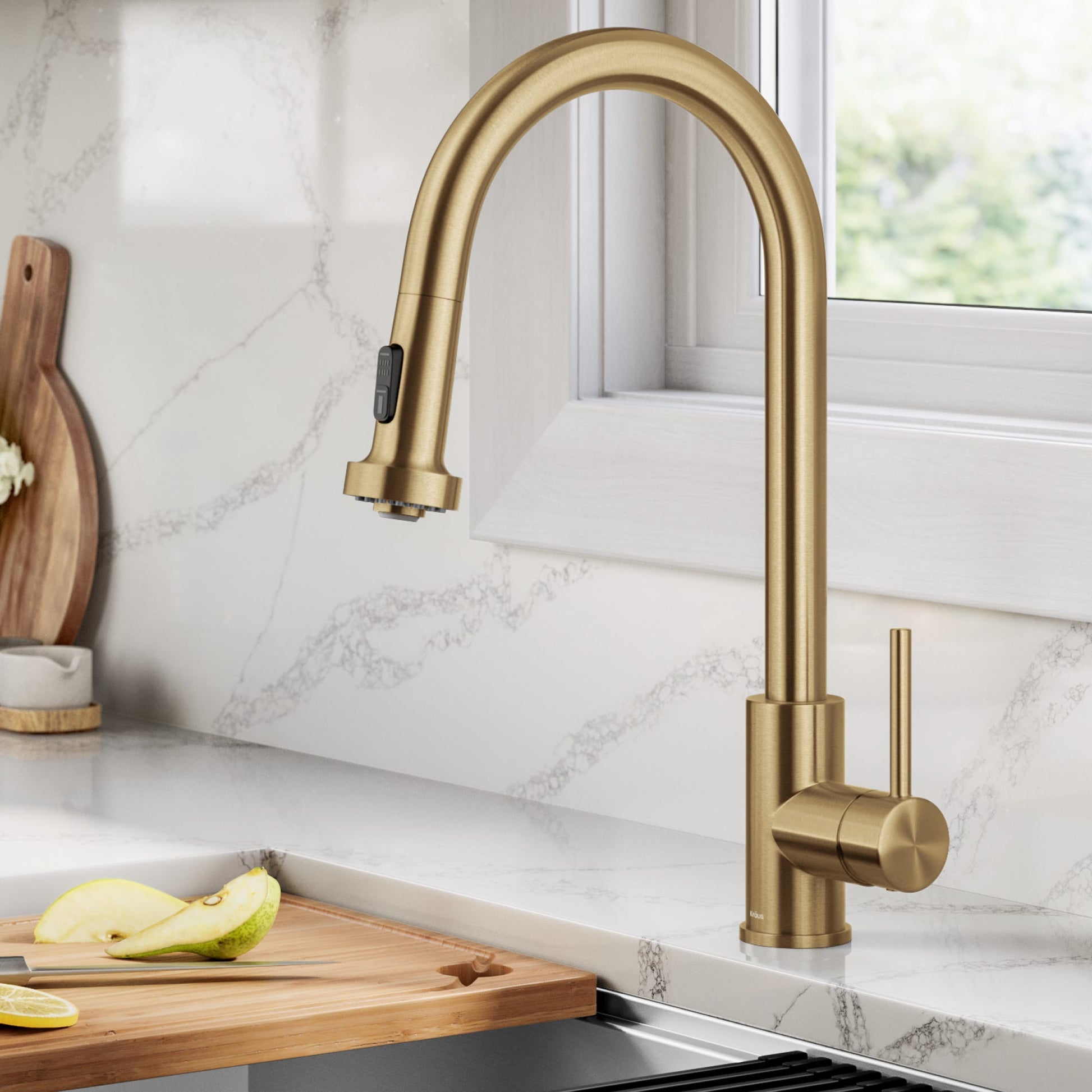 Brushed Brass / Pull Down