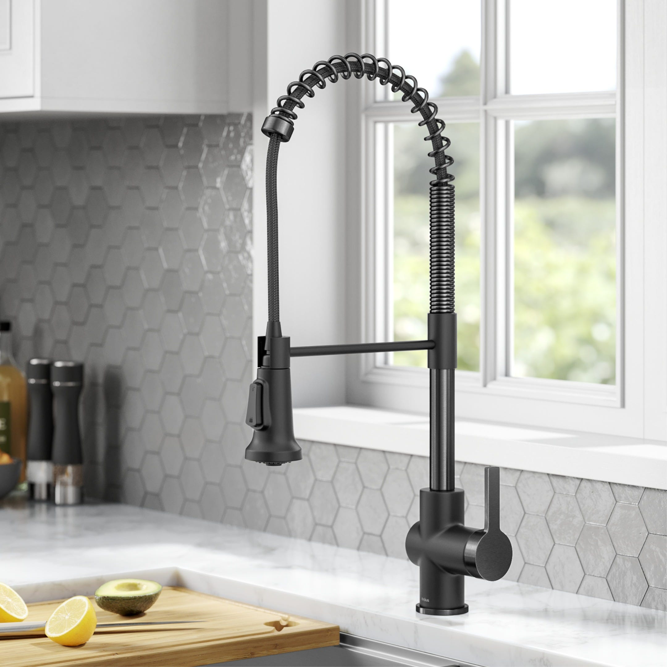 Matte Black / Spot Free Black Stainless / Pull Down