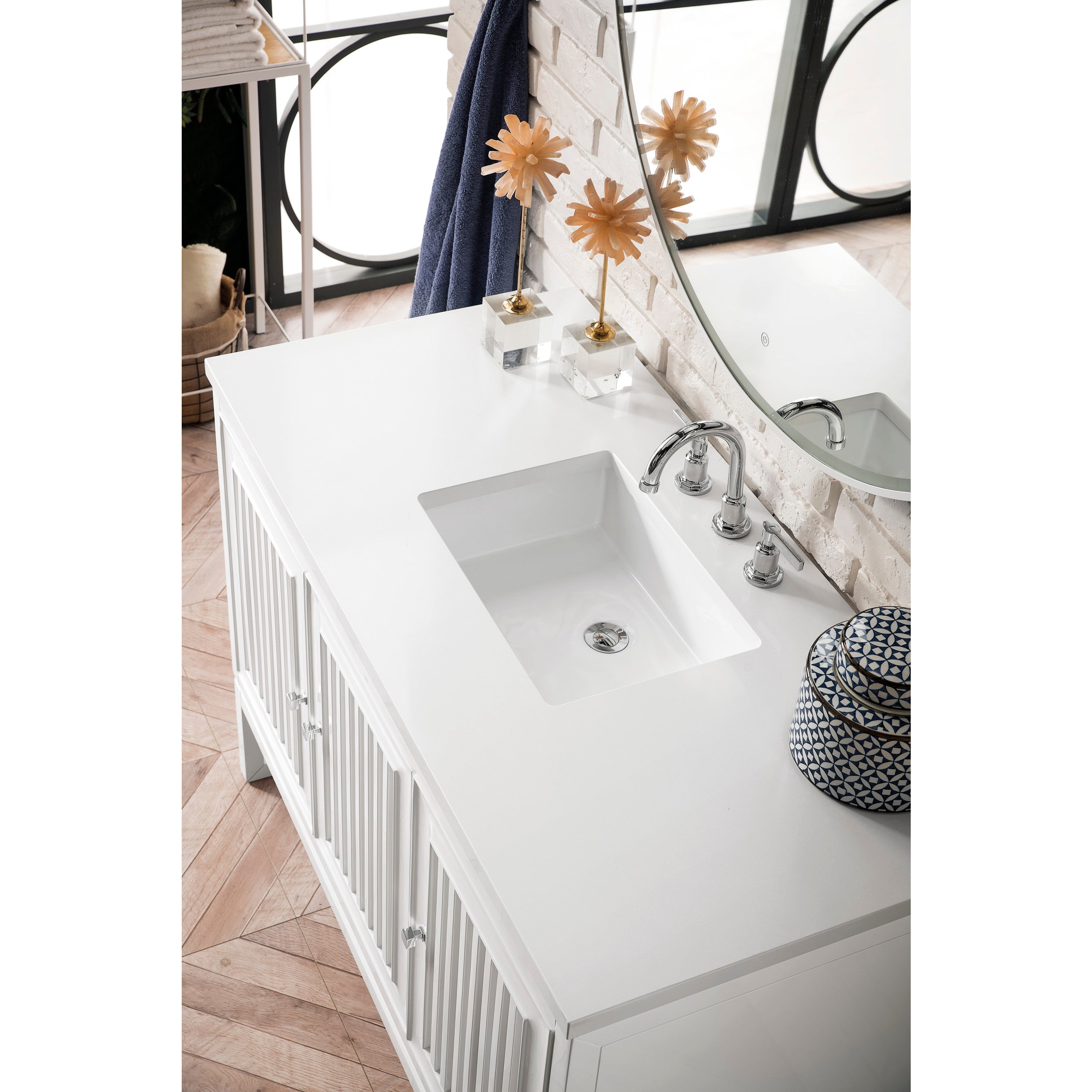 Glossy White / White Zeus - 3 Faucet Holes