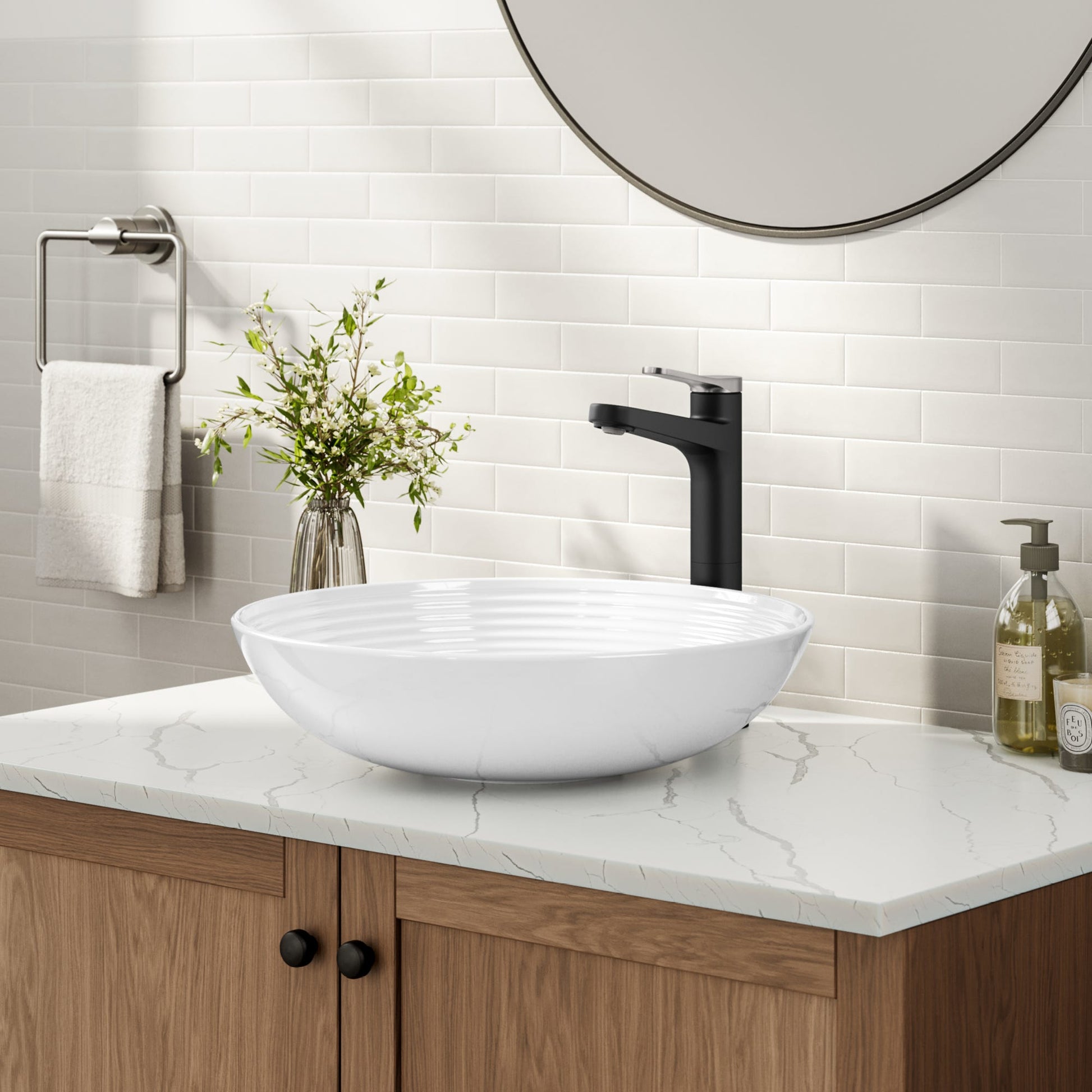 Spot Free Brushed Nickel / Matte Black