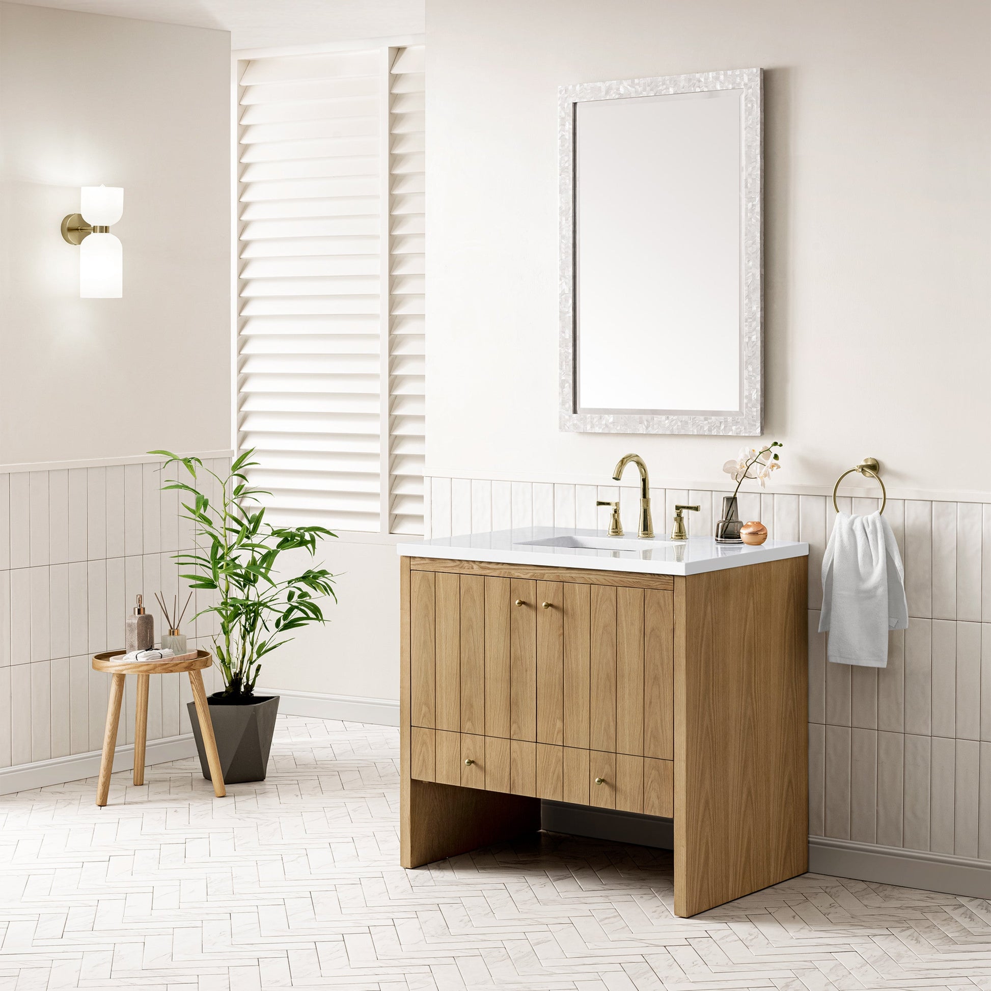 Light Natural Oak / White Zeus - 3 Faucet Holes