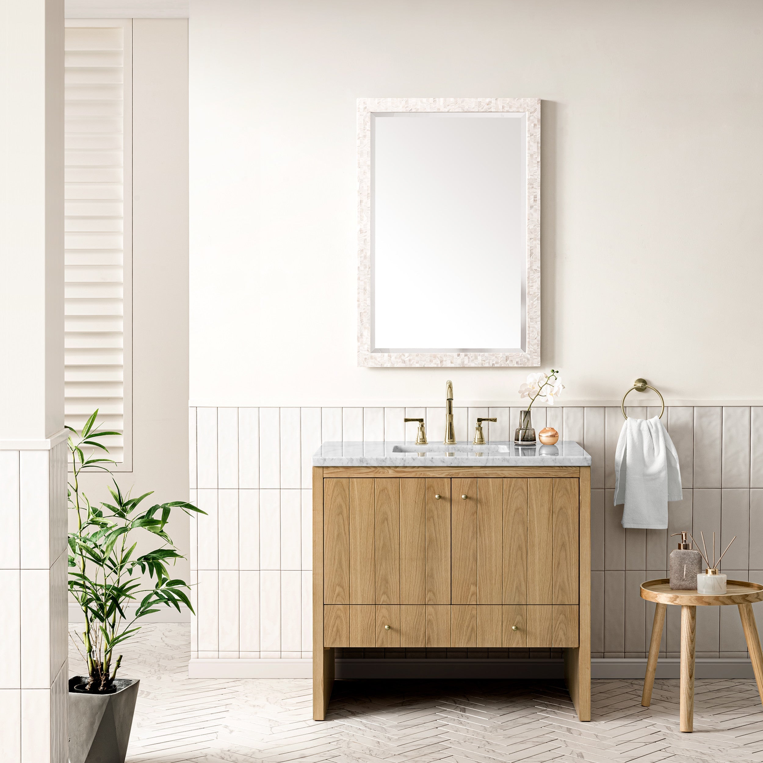 Light Natural Oak / Carrara White - 3 Faucet Holes