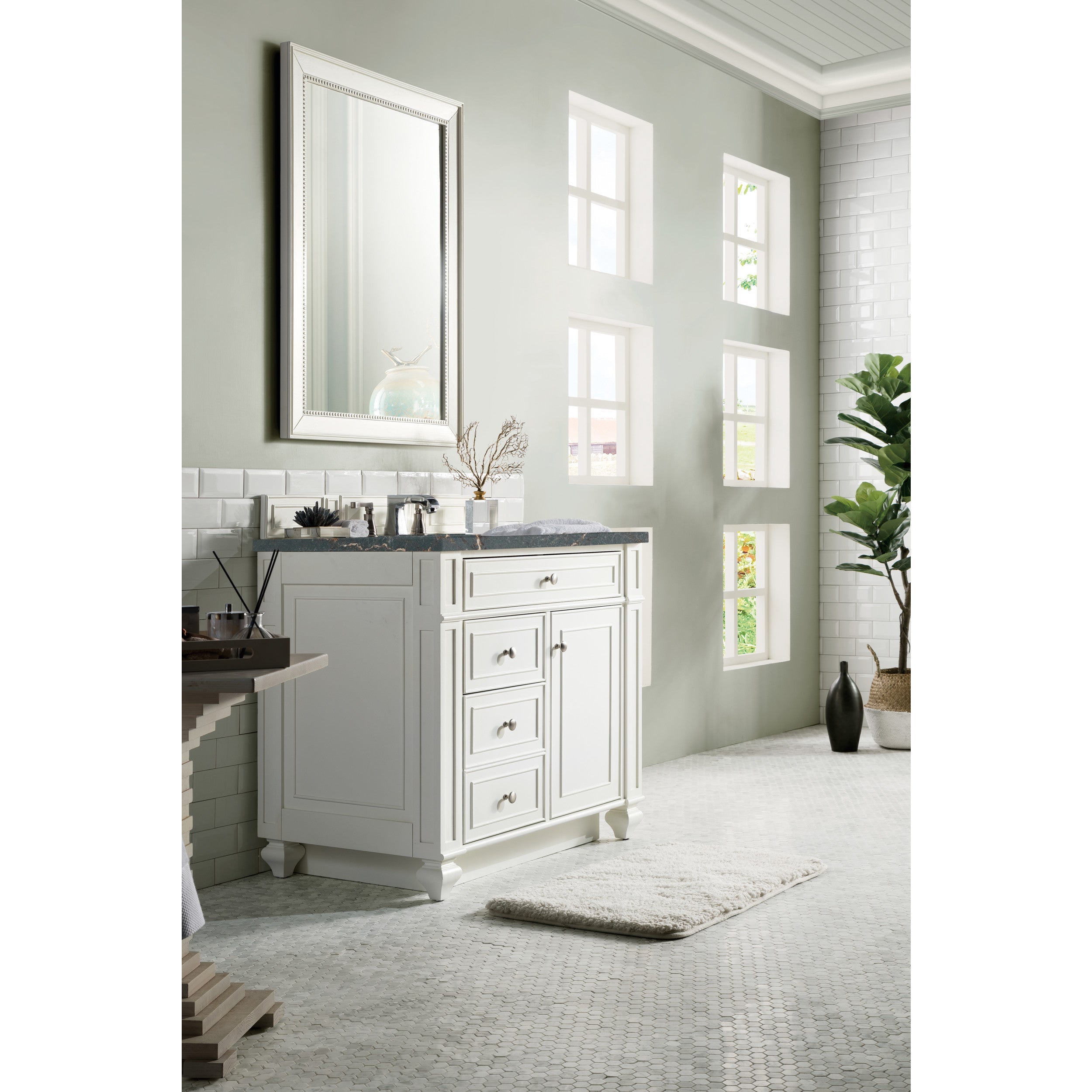 Bright White / Parisien Bleu - 3 Faucet Holes