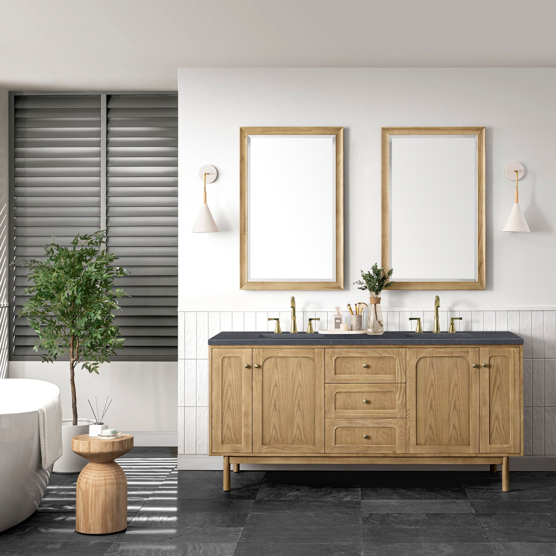 Light Natural Oak / Charcoal Soapstone - 3 Faucet Holes