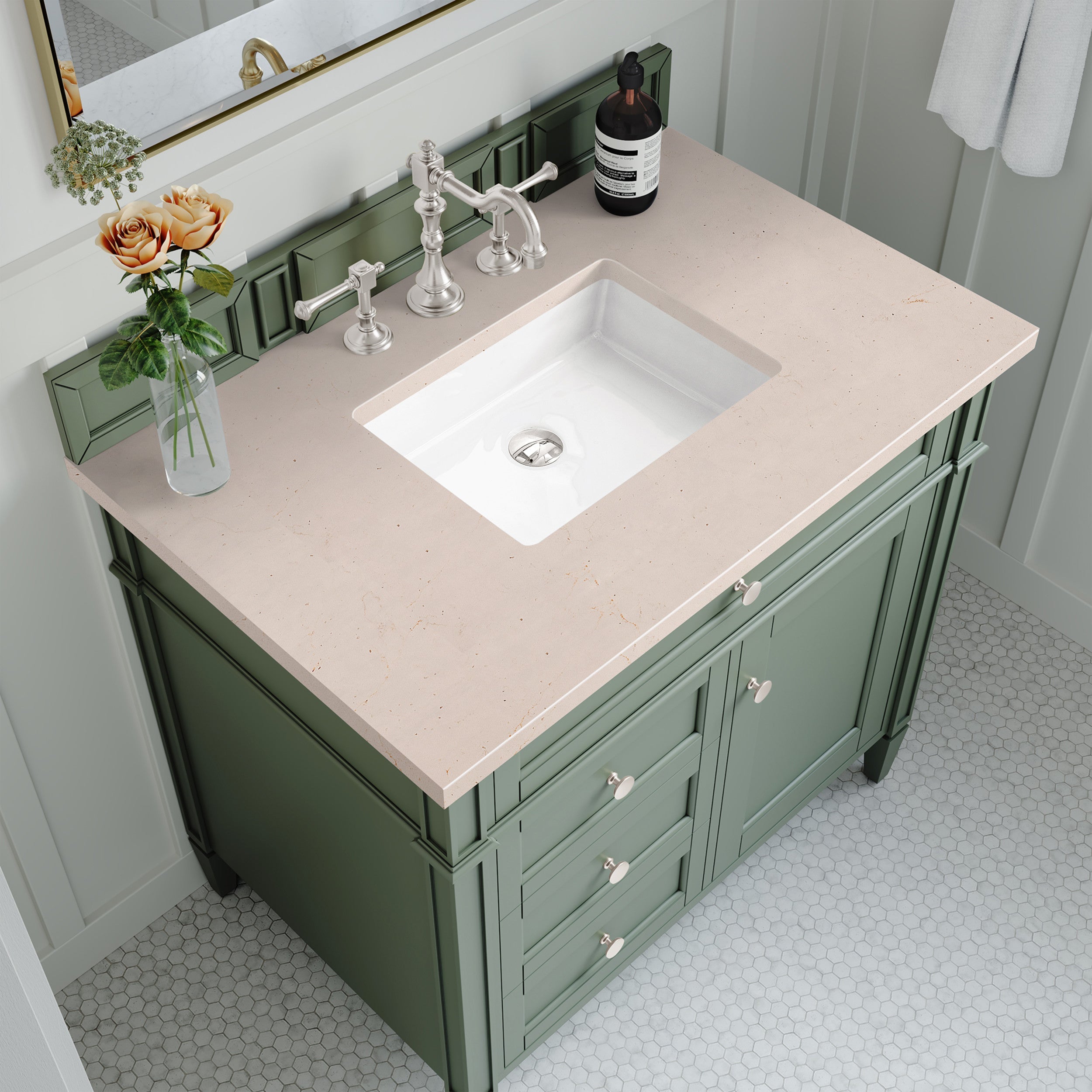 Smokey Celadon / Eternal Marfil - 3 Faucet Holes