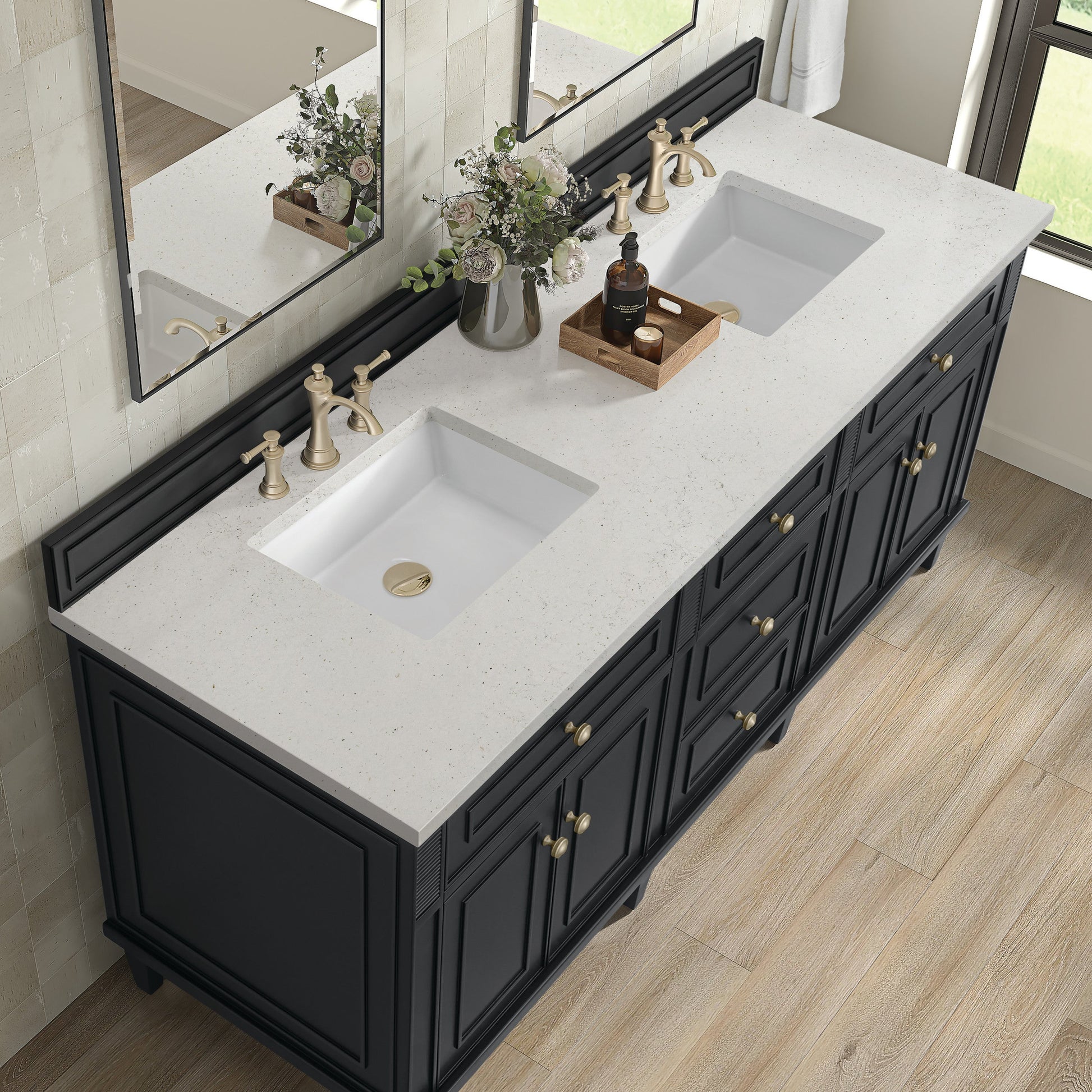 Black Onyx / Lime Delight - 3 Faucet Holes