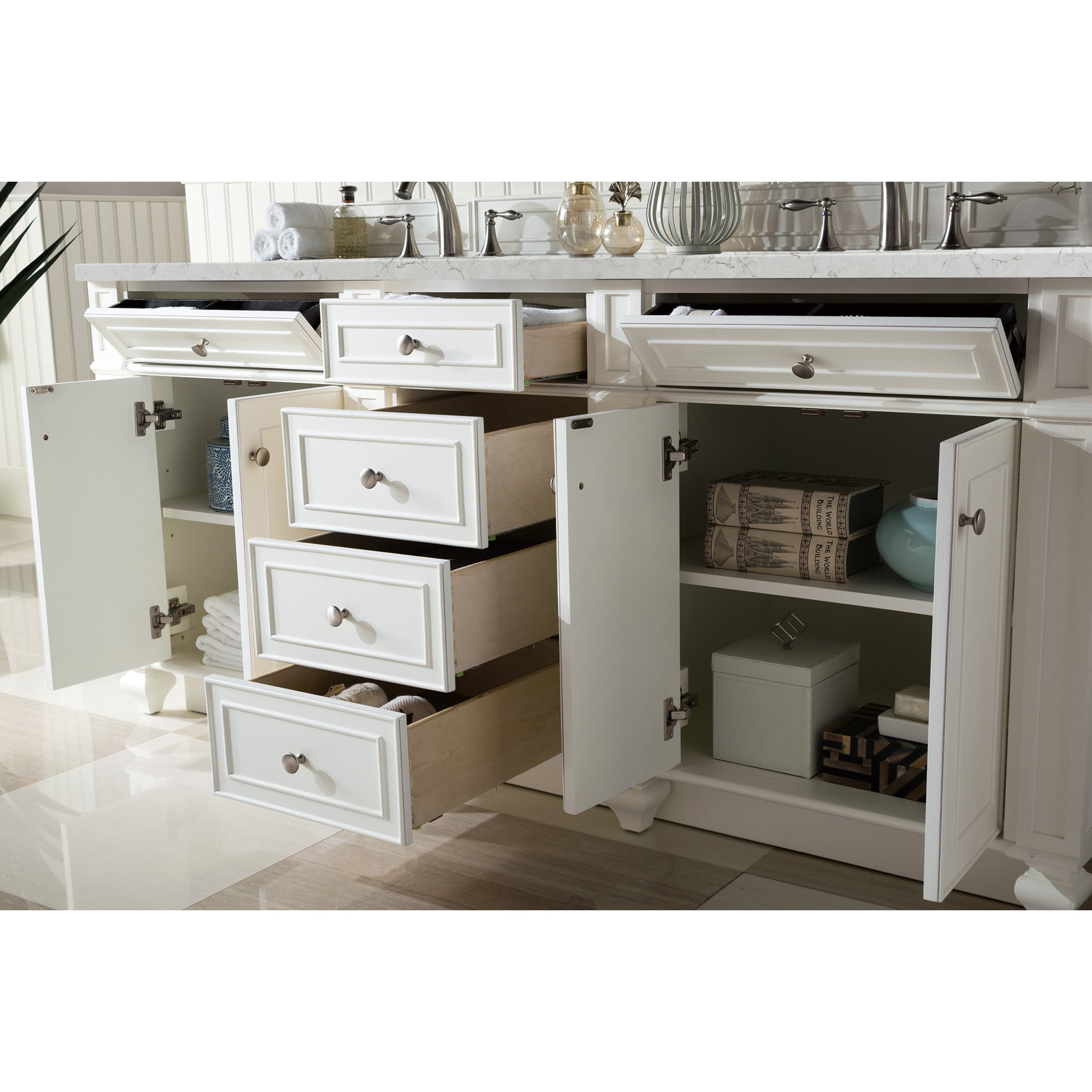 Bright White / Eternal Jasmine Pearl - 3 Faucet Holes