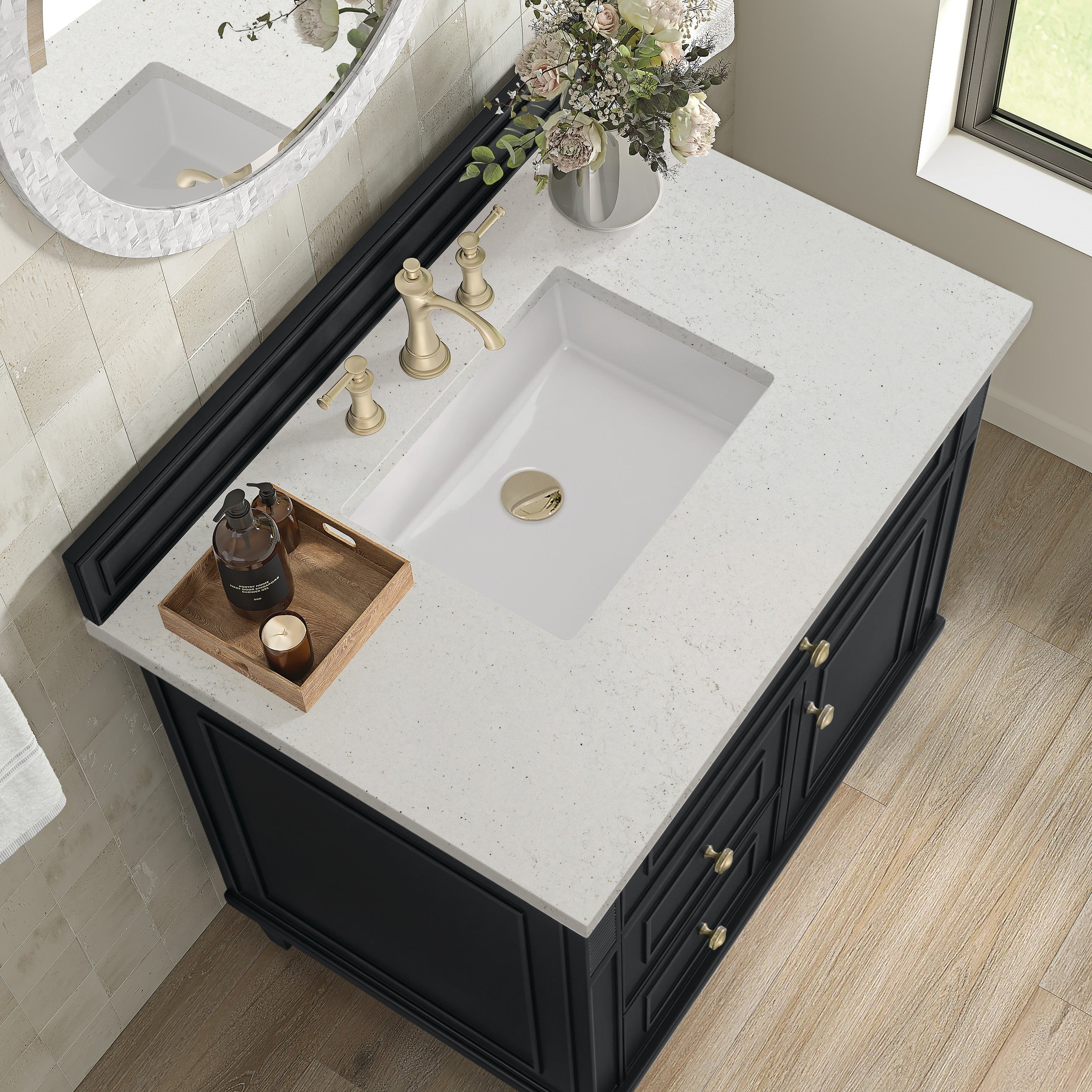 Black Onyx / Lime Delight - 3 Faucet Holes