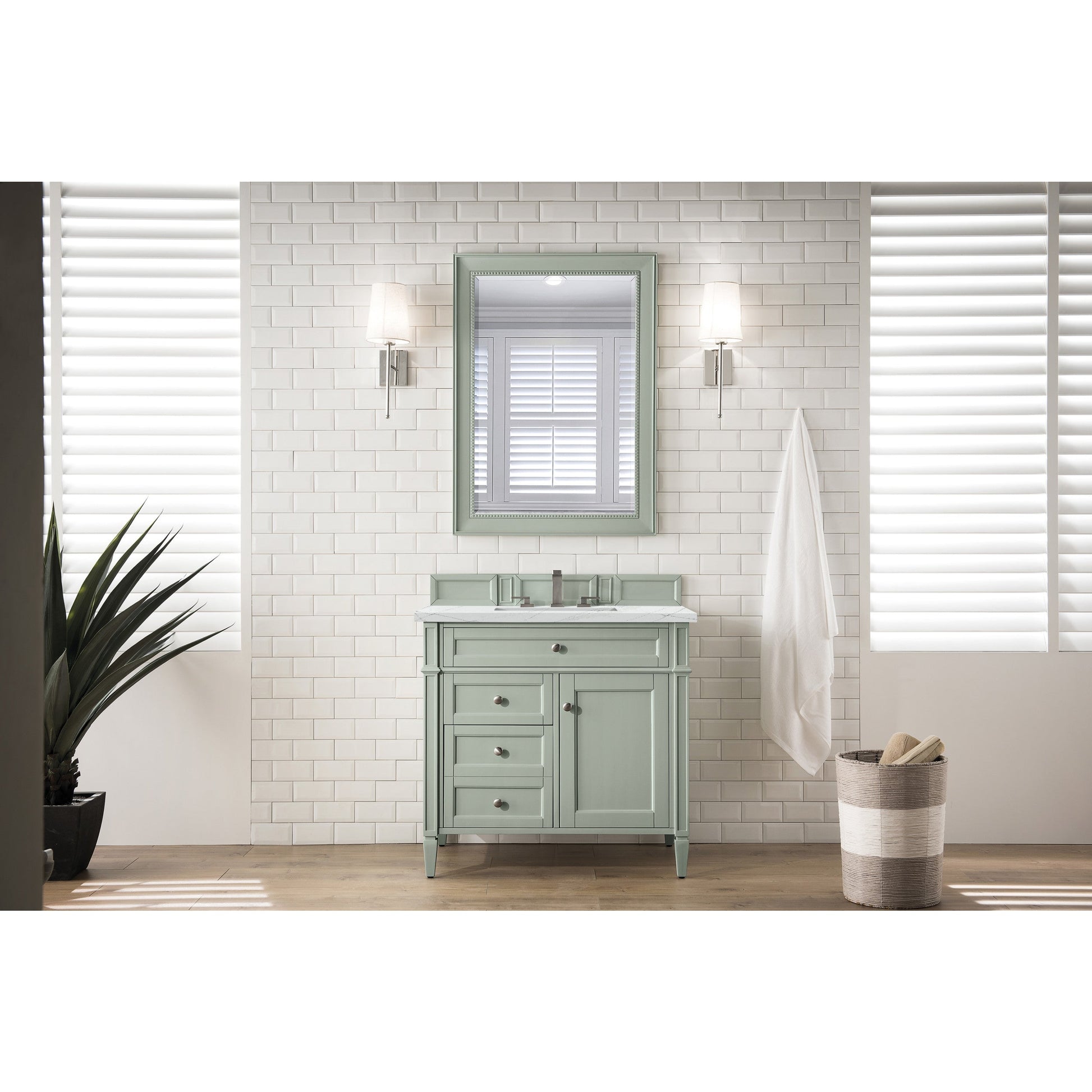 Sage Green / Ethereal Noctis - 3 Faucet Holes