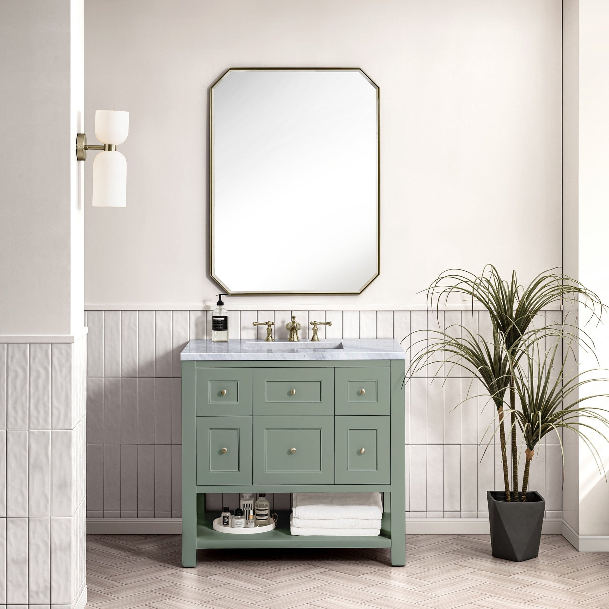 Smokey Celadon / Carrara White - 3 Faucet Holes