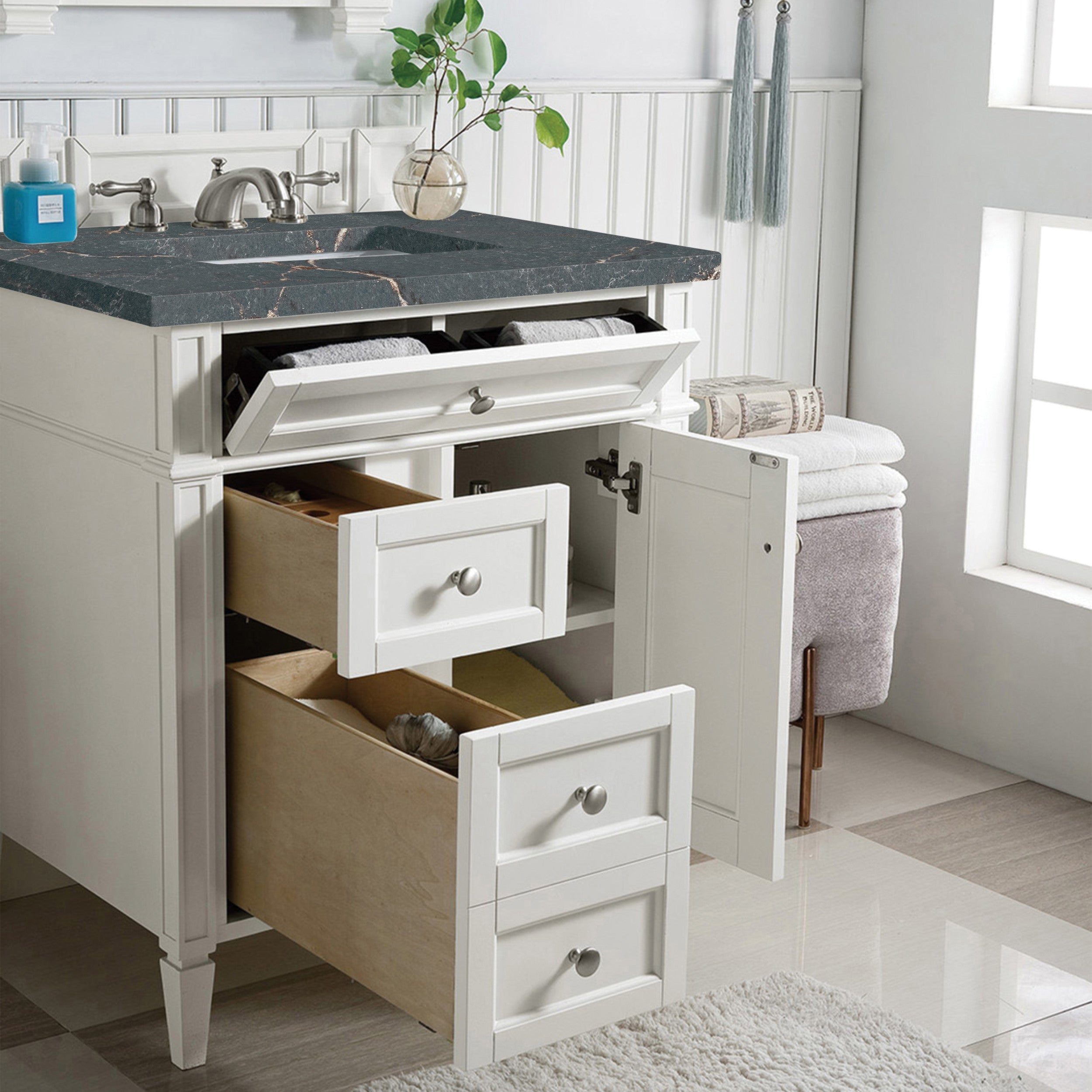 Bright White / Parisien Bleu - 3 Faucet Holes