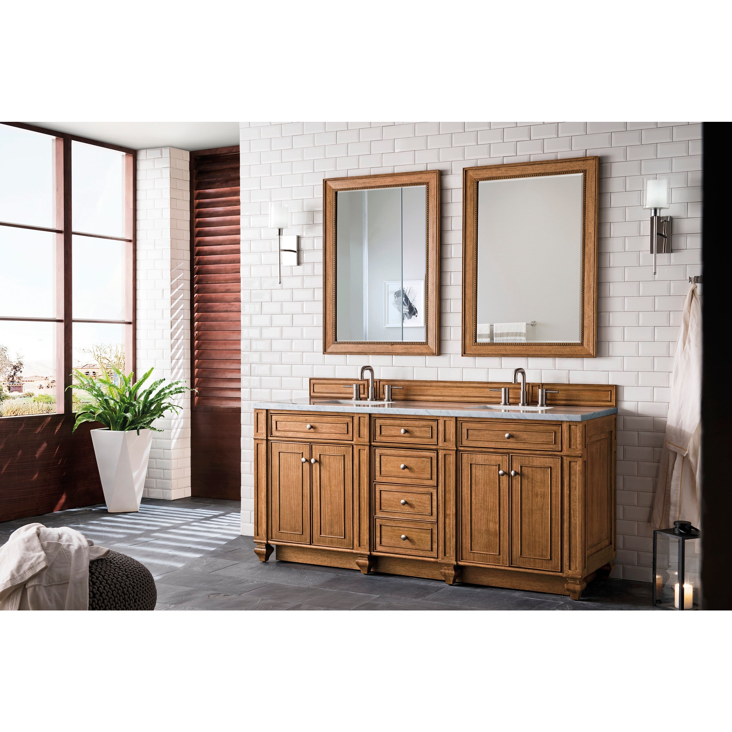 Saddle Brown / Eternal Jasmine Pearl - 3 Faucet Holes