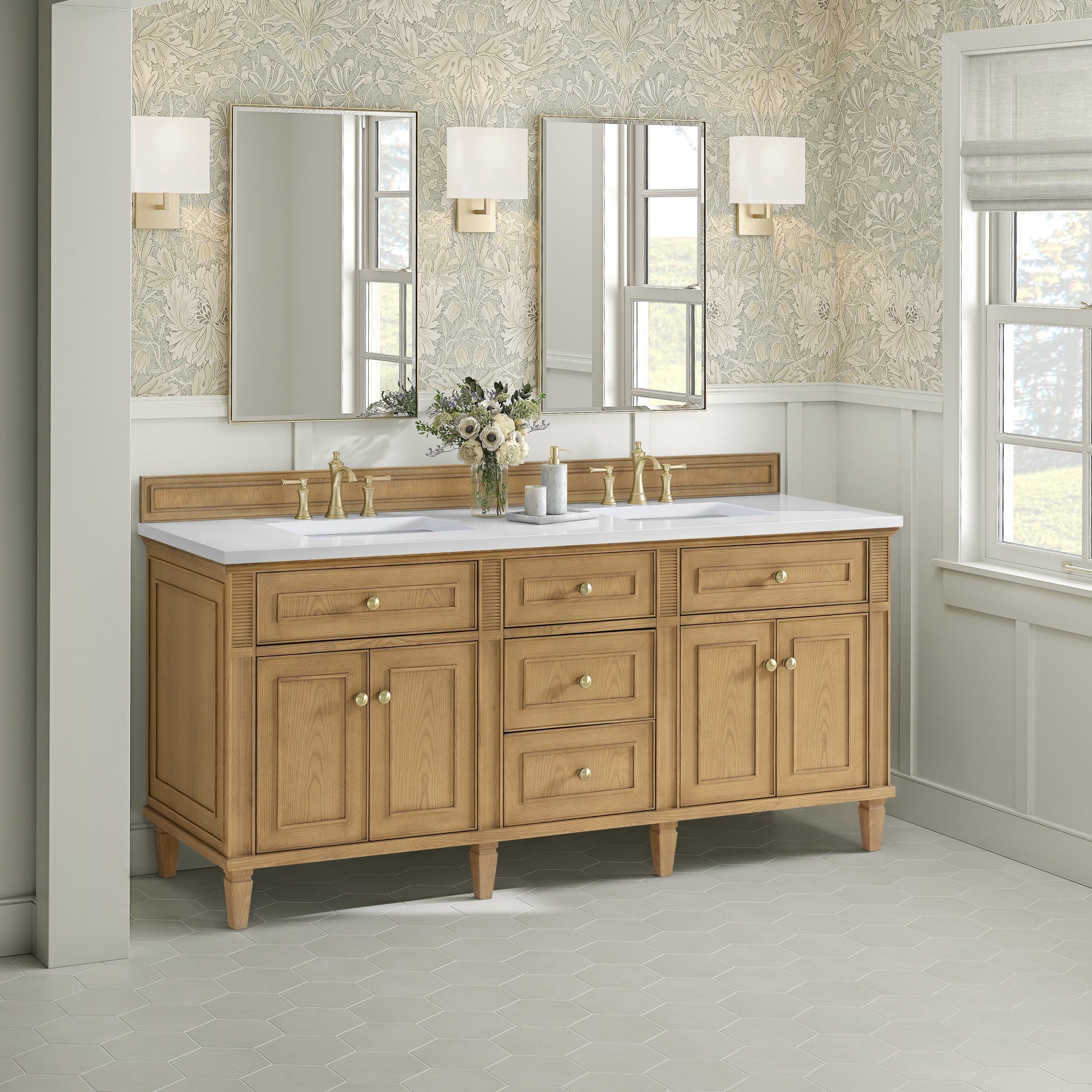Light Natural Oak / White Zeus - 3 Faucet Holes